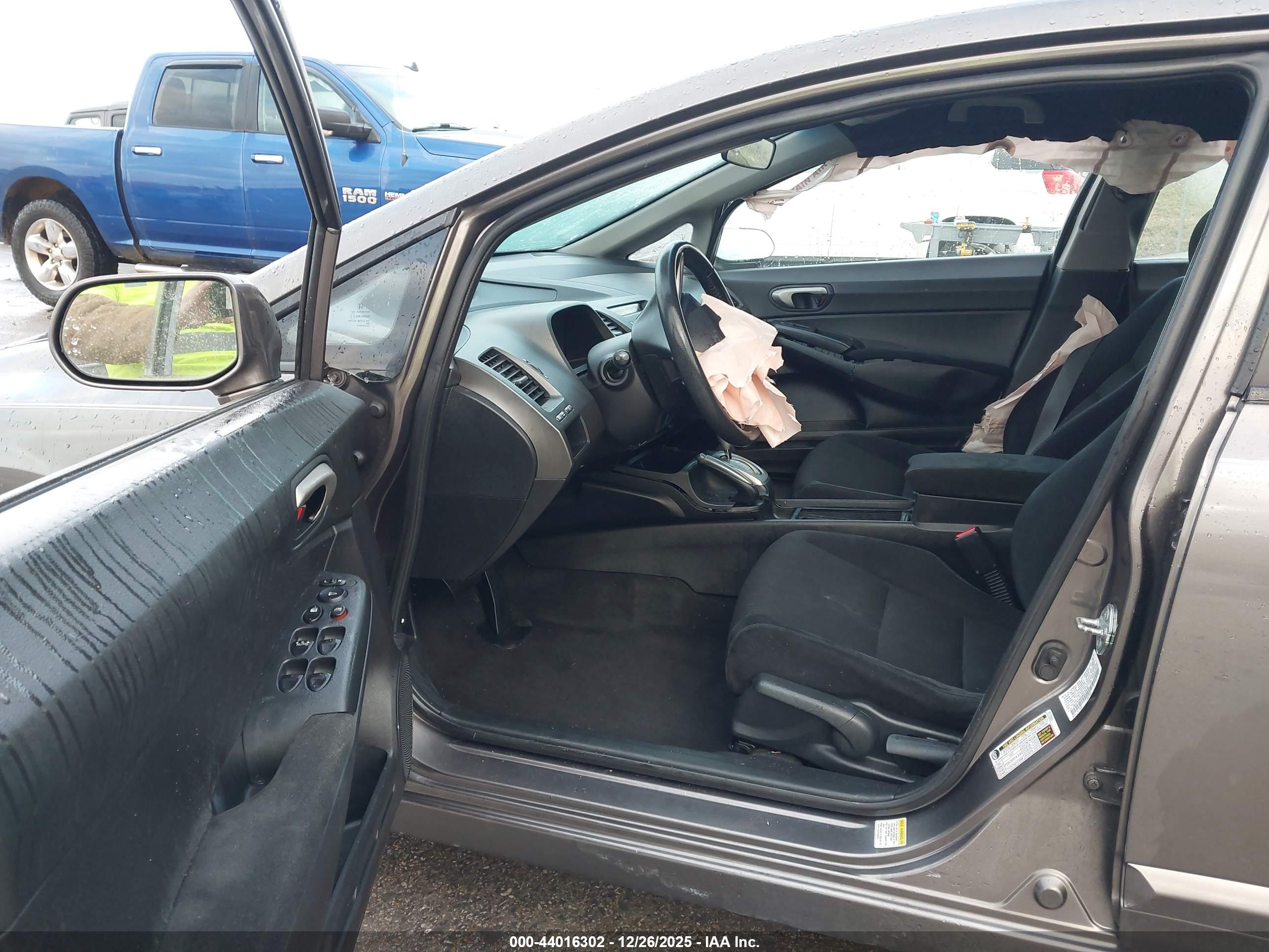 HONDA CIVIC image 5