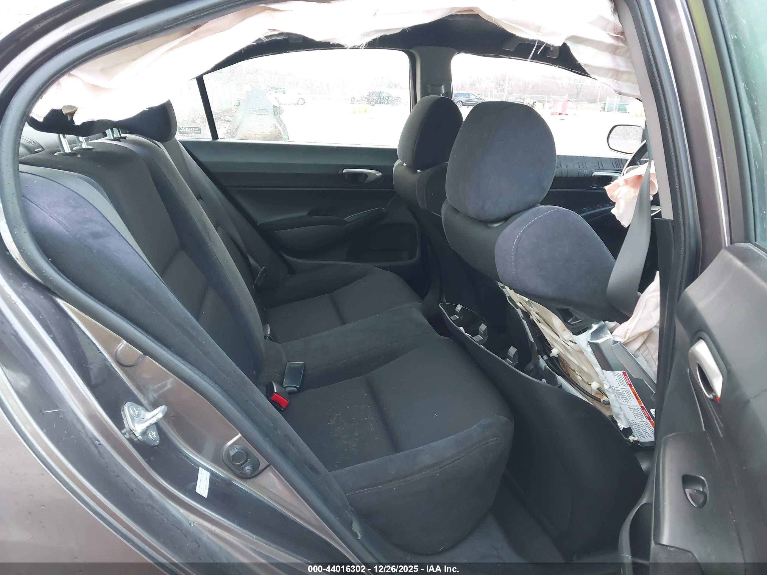 HONDA CIVIC image 8