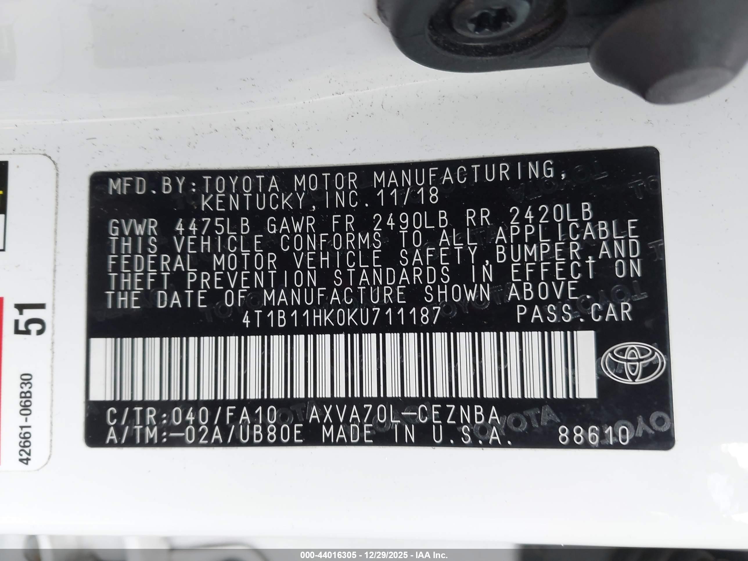 TOYOTA CAMRY image 9