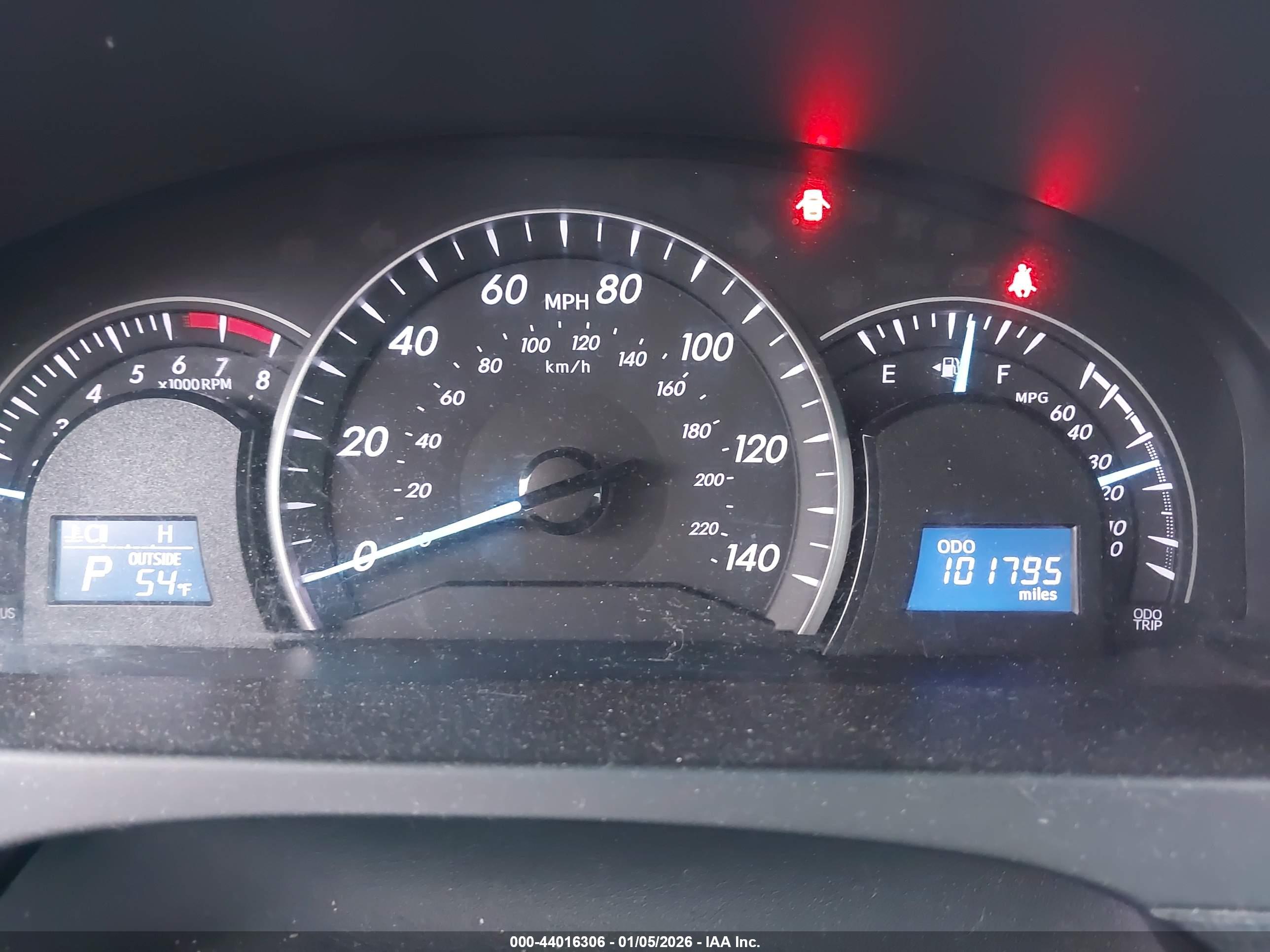TOYOTA CAMRY image 7
