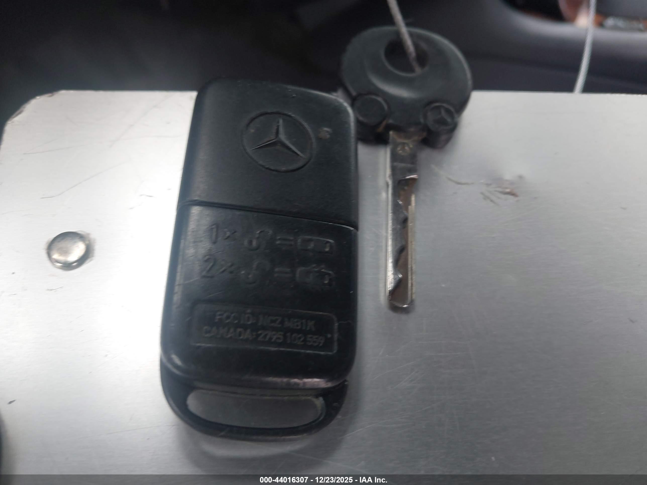 MERCEDES-BENZ ML image 11