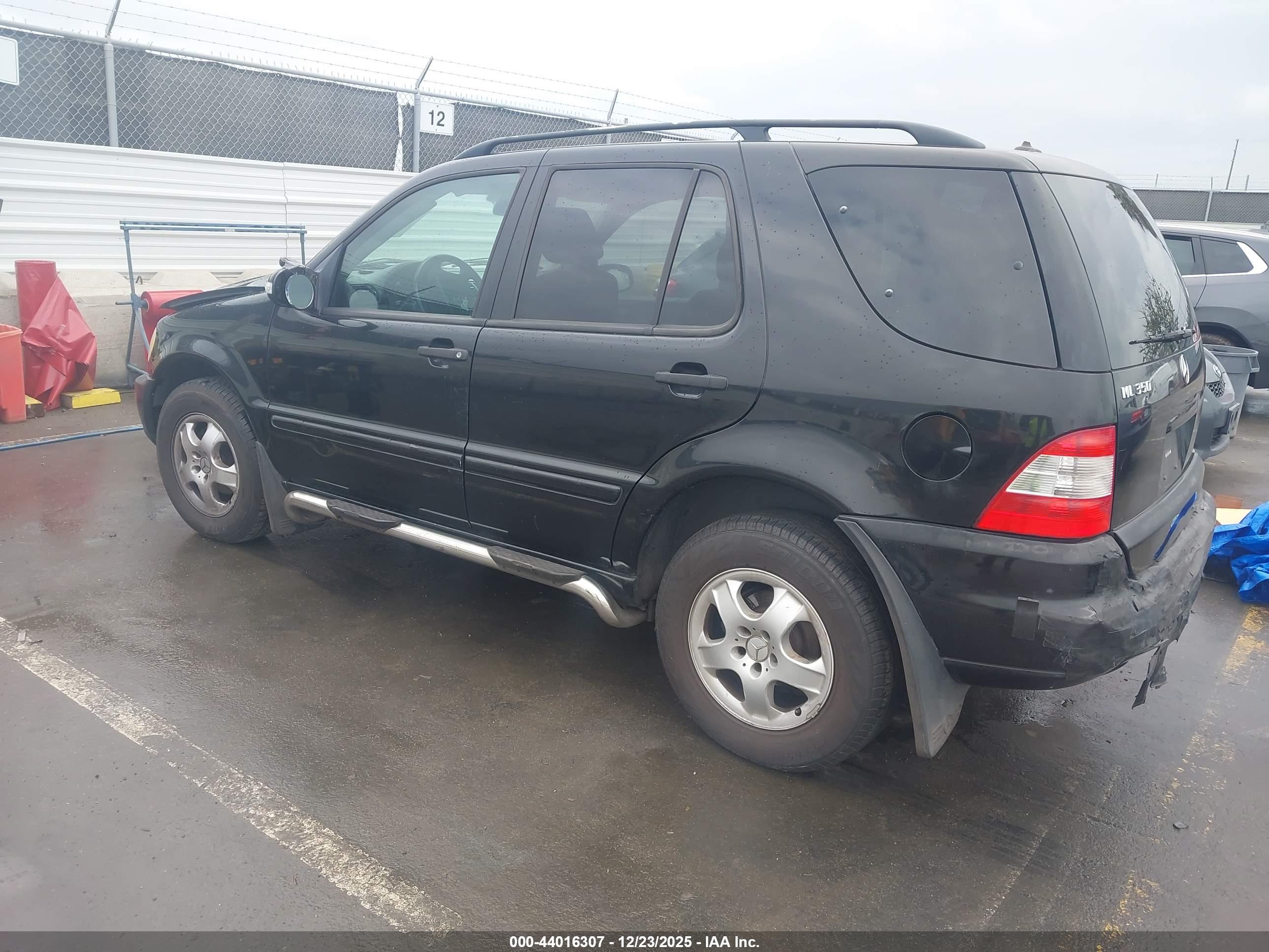 MERCEDES-BENZ ML image 3
