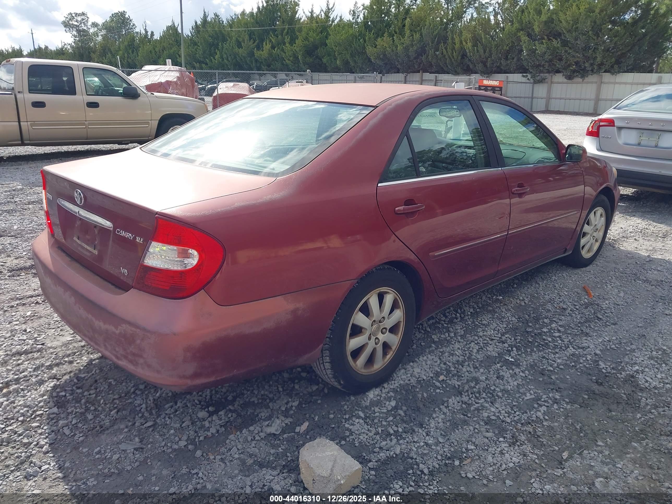 TOYOTA CAMRY image 4