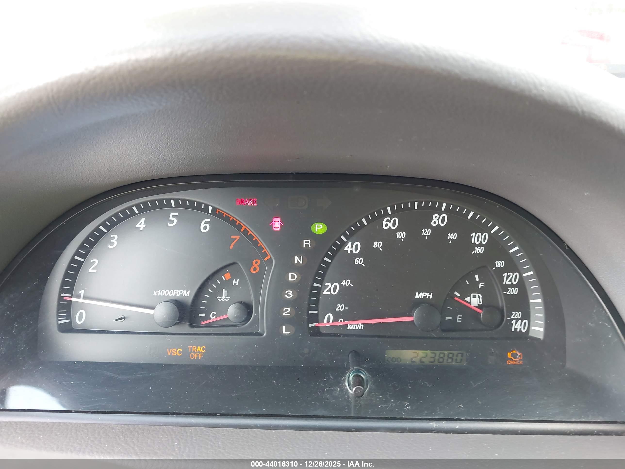 TOYOTA CAMRY image 7
