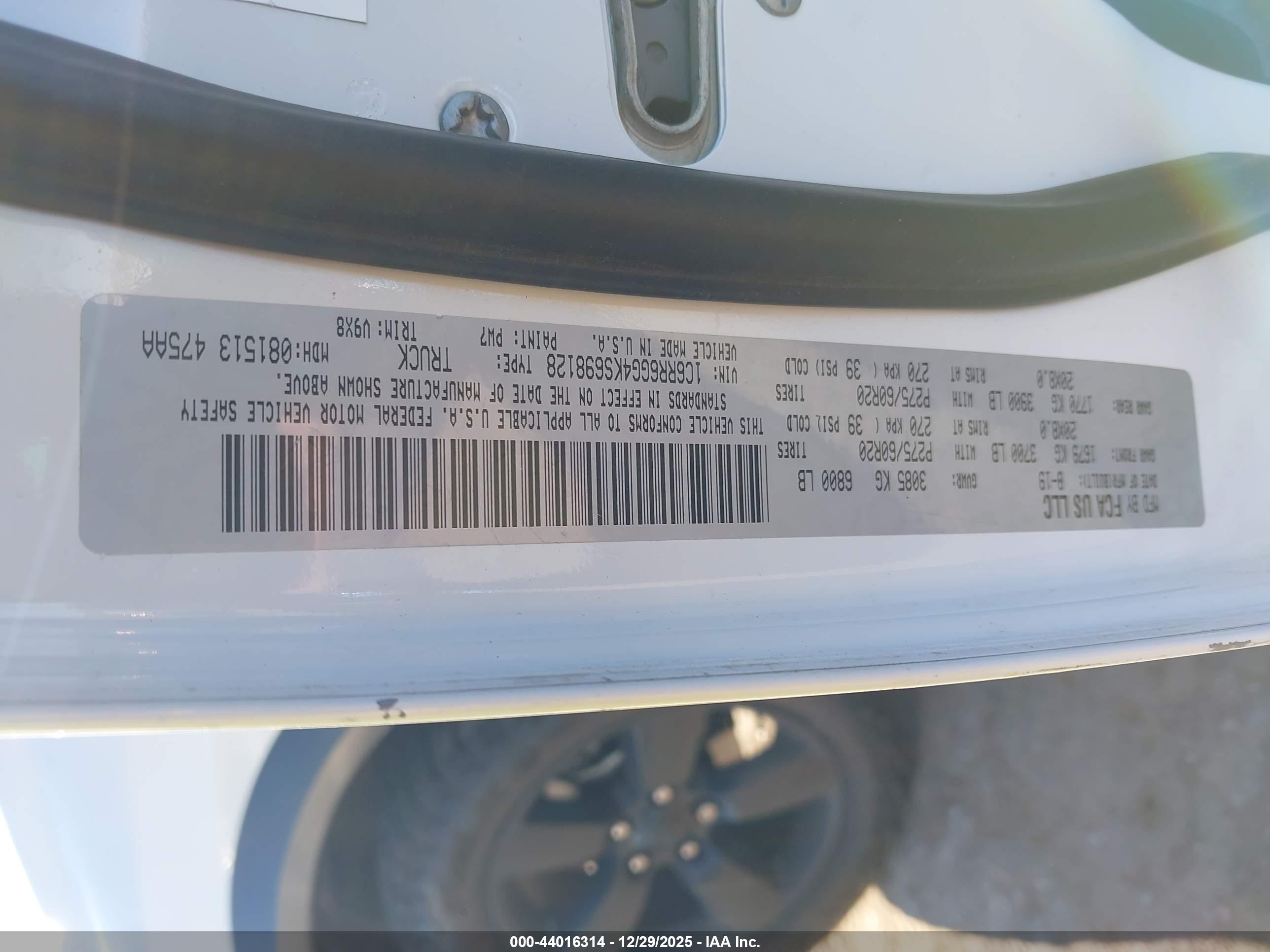 RAM 1500 image 9