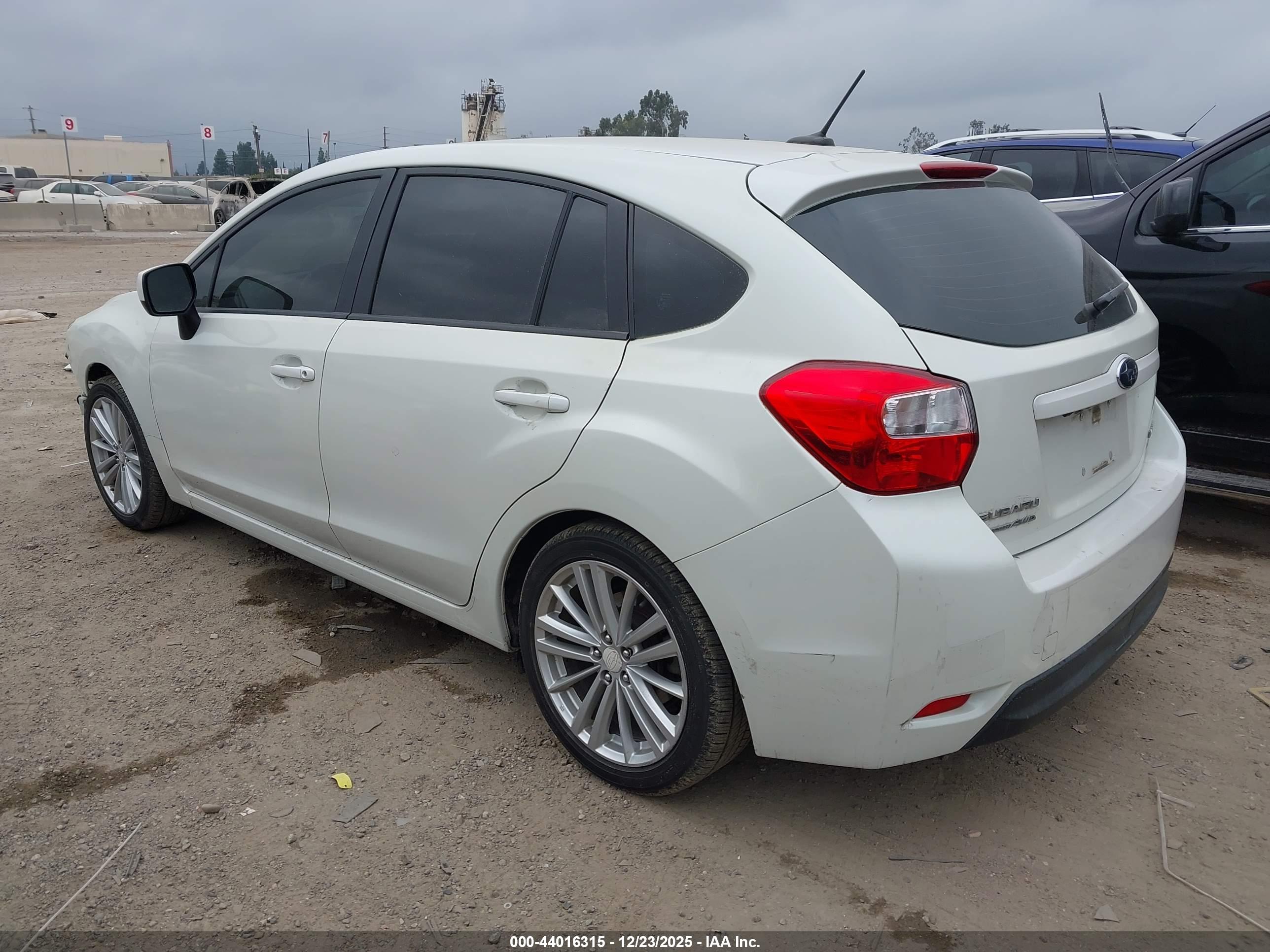 SUBARU IMPREZA image 3