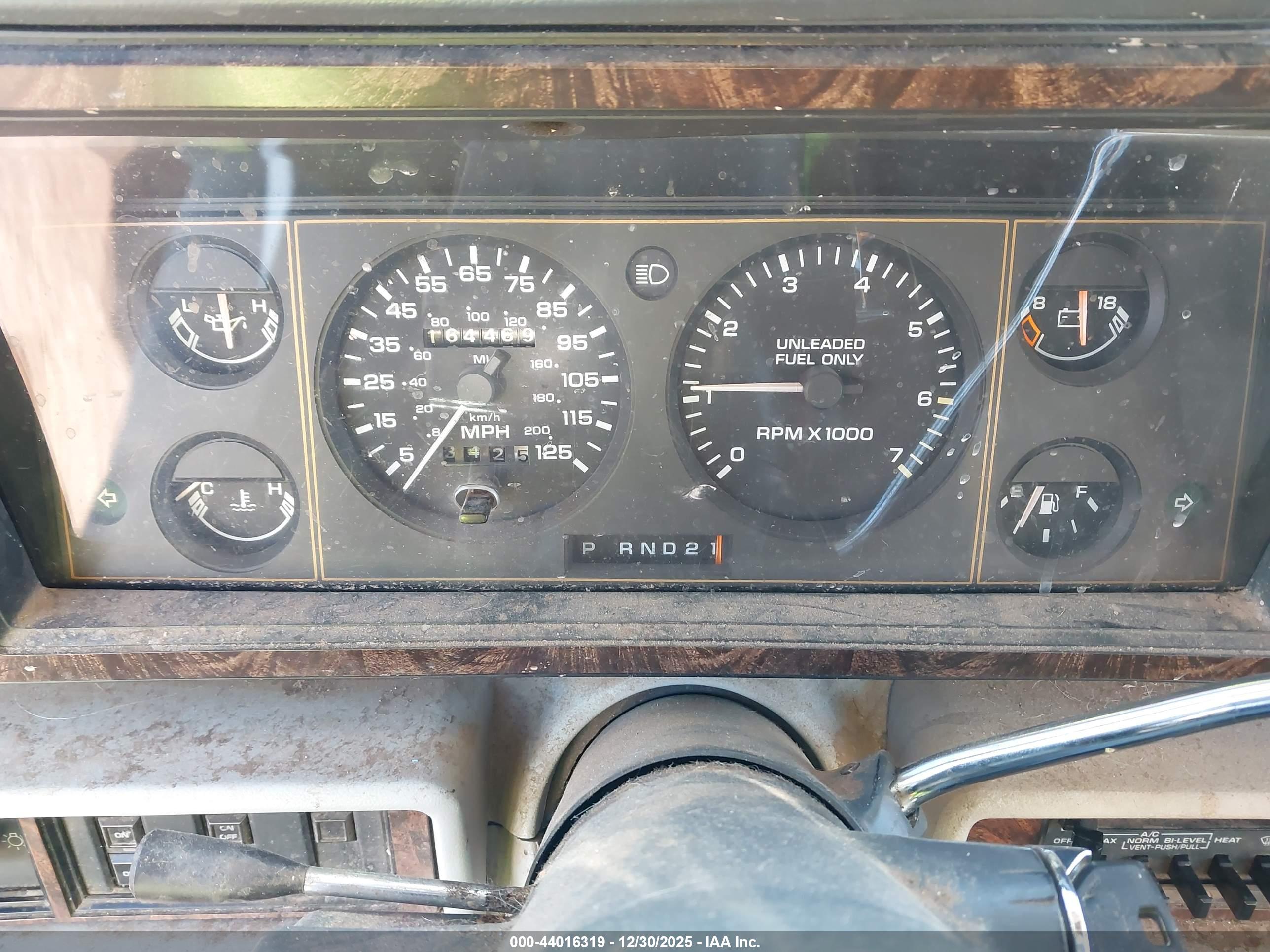 PLYMOUTH VOYAGER image 7