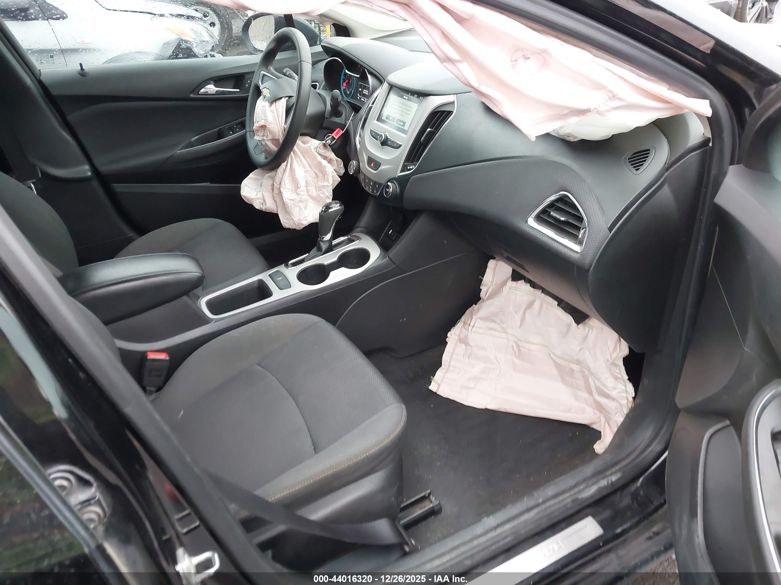 CHEVROLET CRUZE image 5