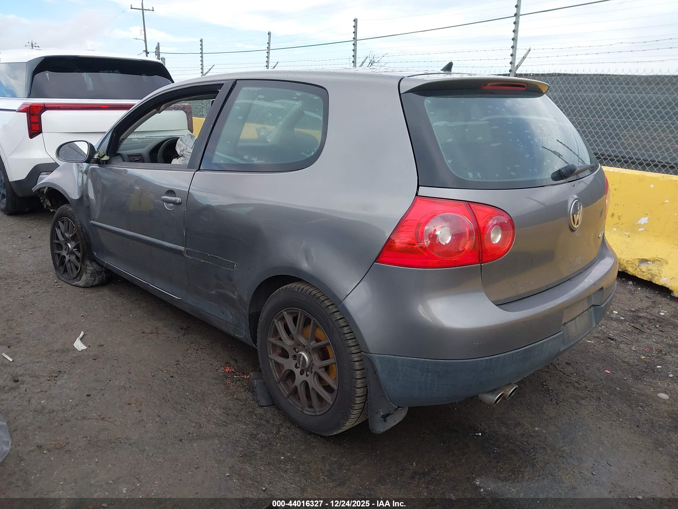 VOLKSWAGEN RABBIT image 3