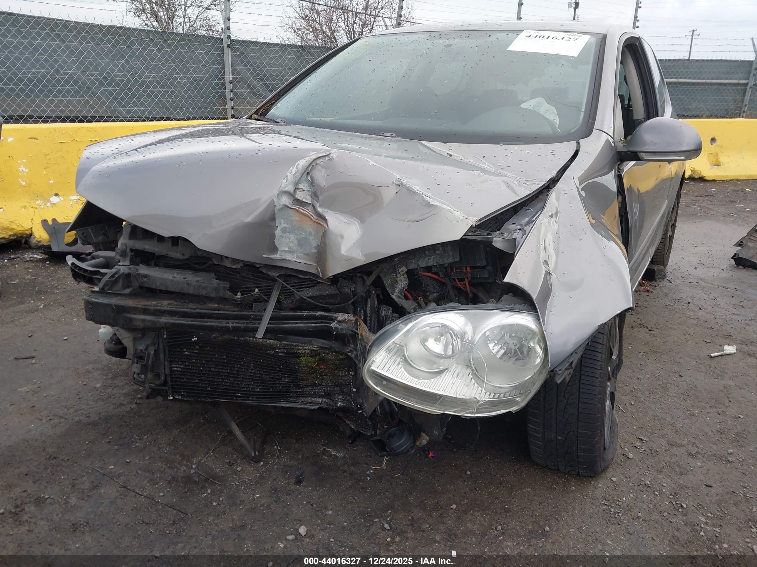 VOLKSWAGEN RABBIT image 6