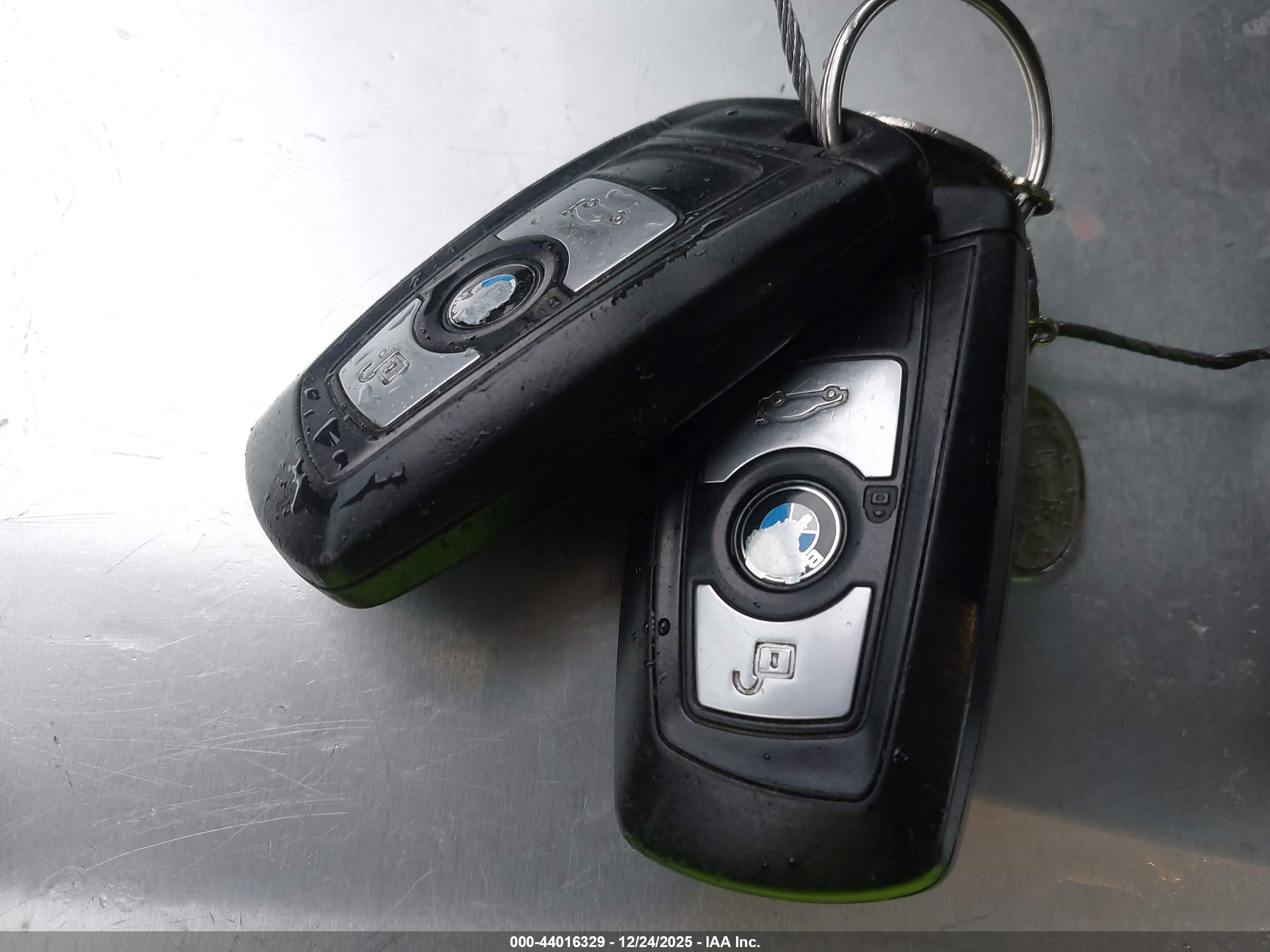 BMW 328I image 11