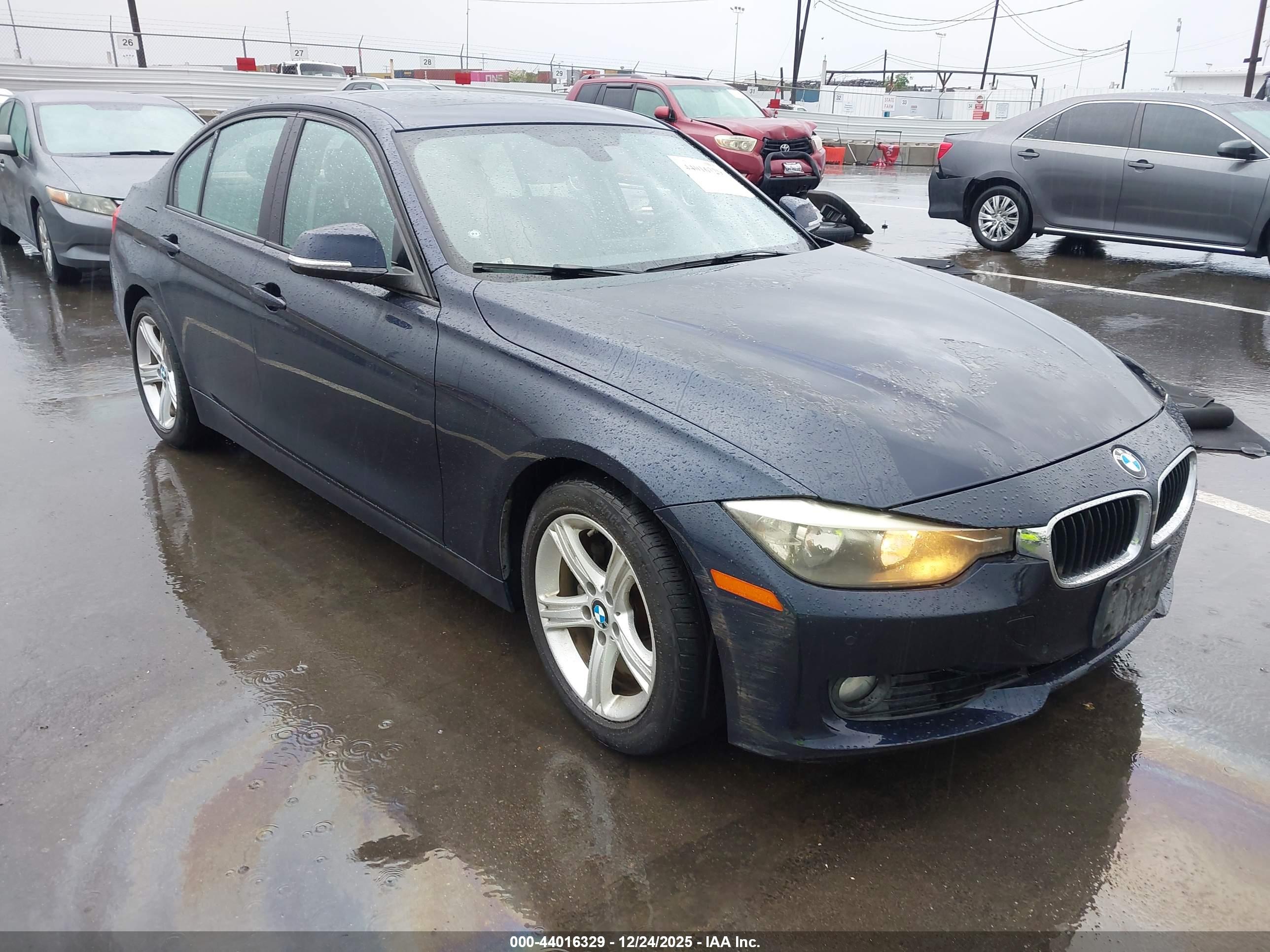 BMW 328I image 6