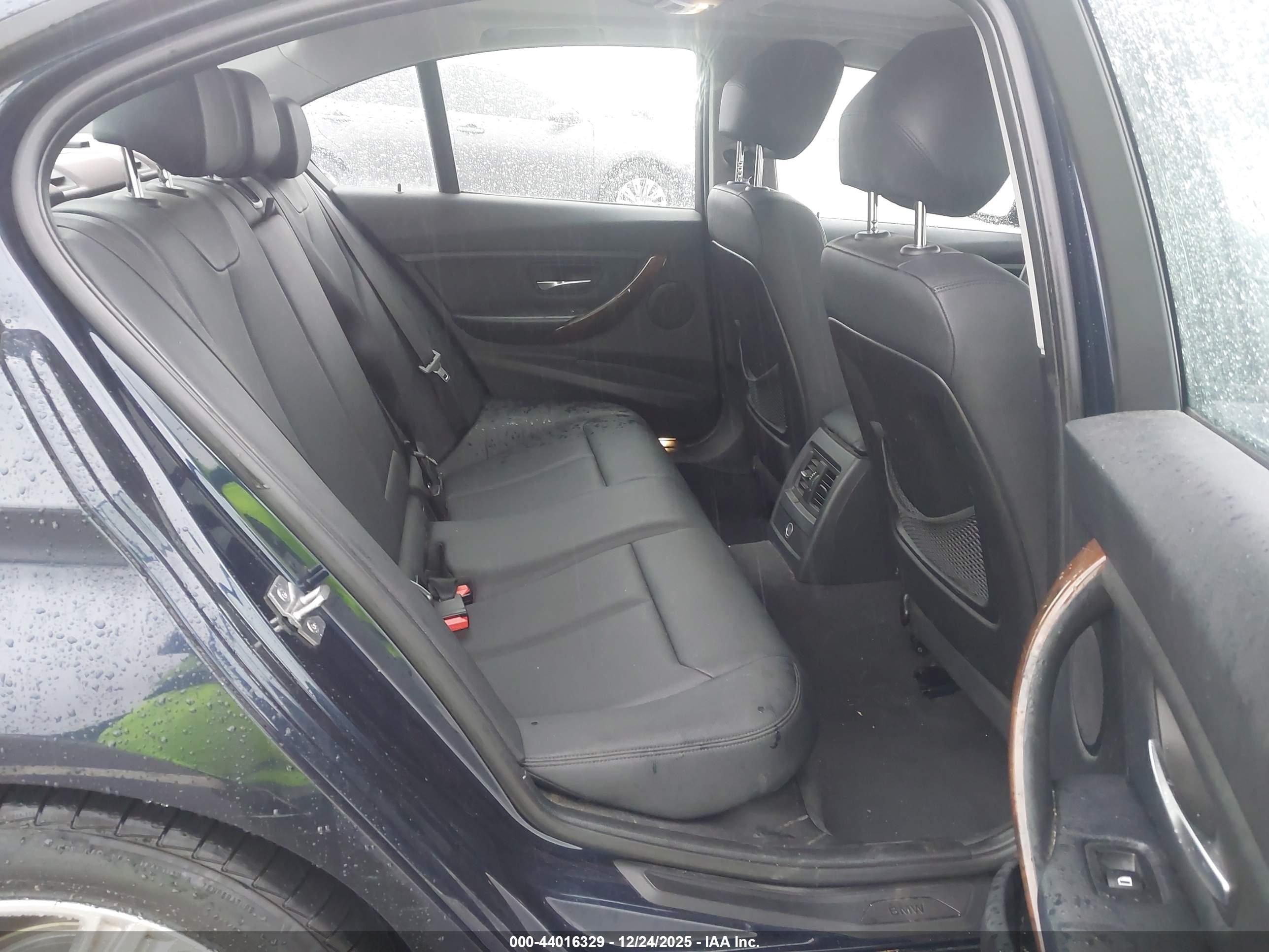 BMW 328I image 8