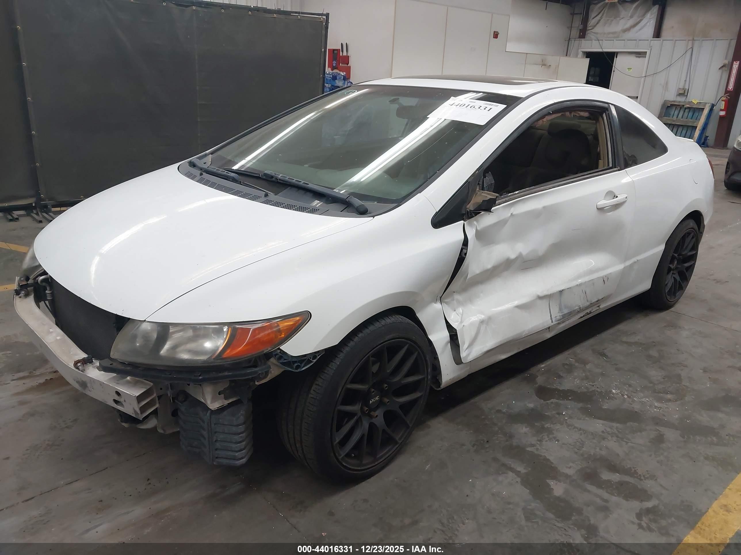 HONDA CIVIC image 2