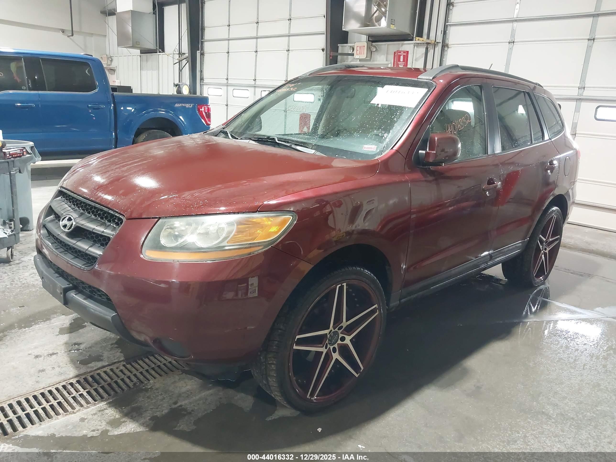 HYUNDAI SANTA image 2