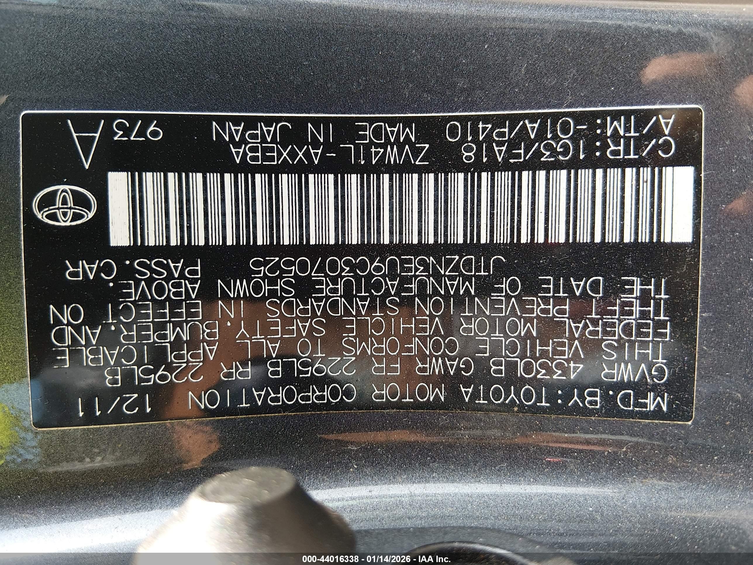 TOYOTA PRIUS image 9