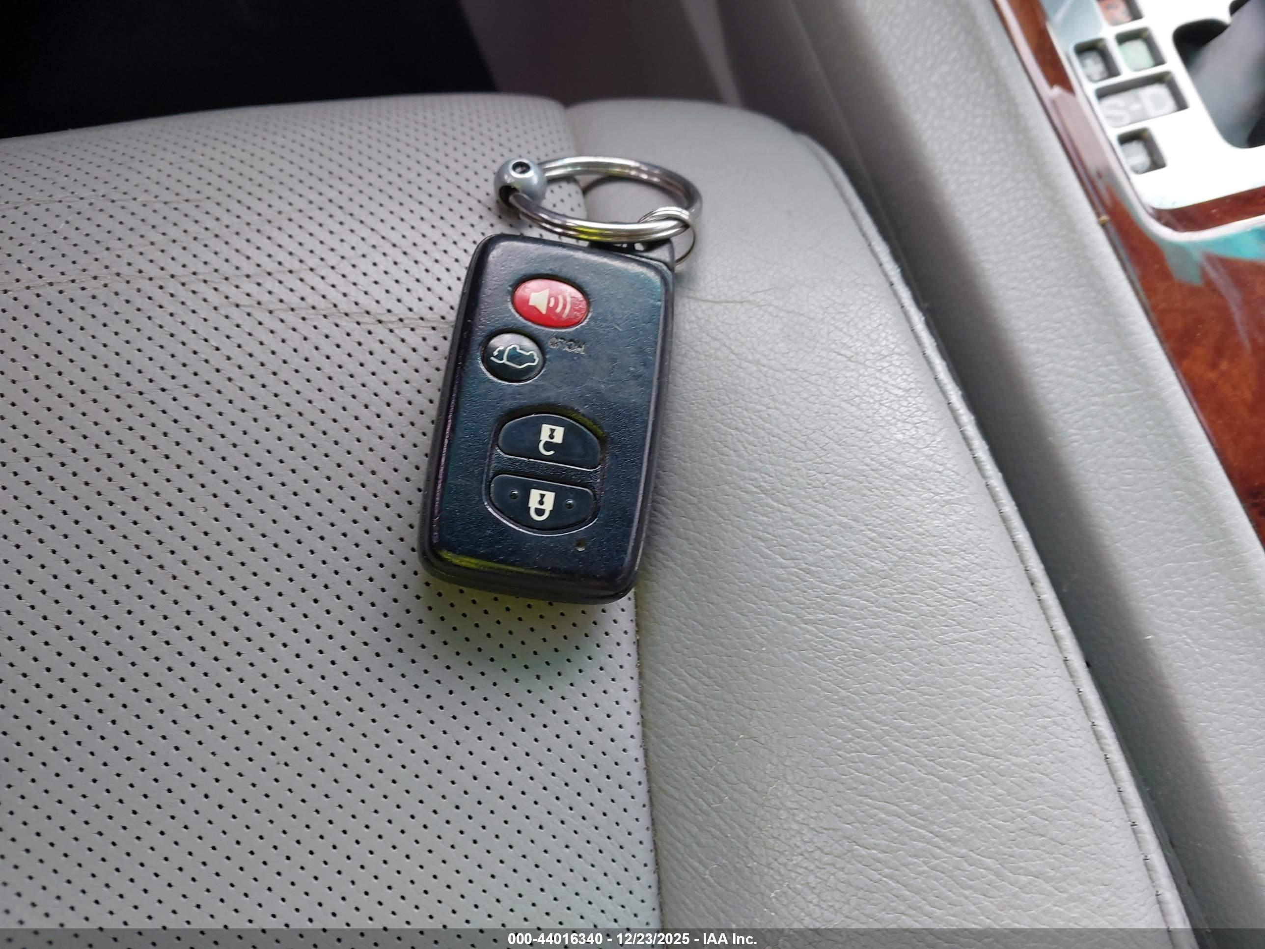 TOYOTA HIGHLANDER image 11