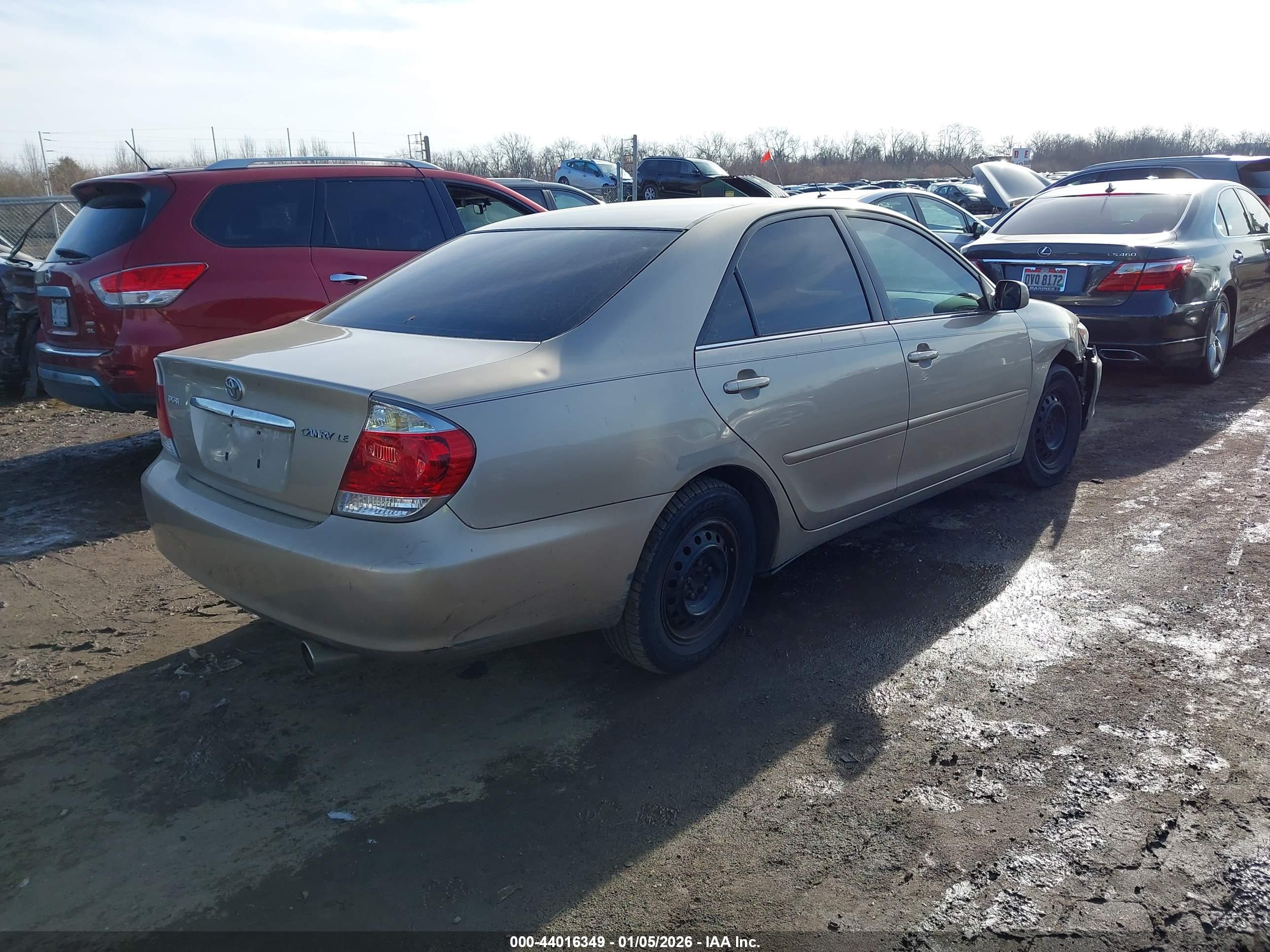 TOYOTA CAMRY image 4