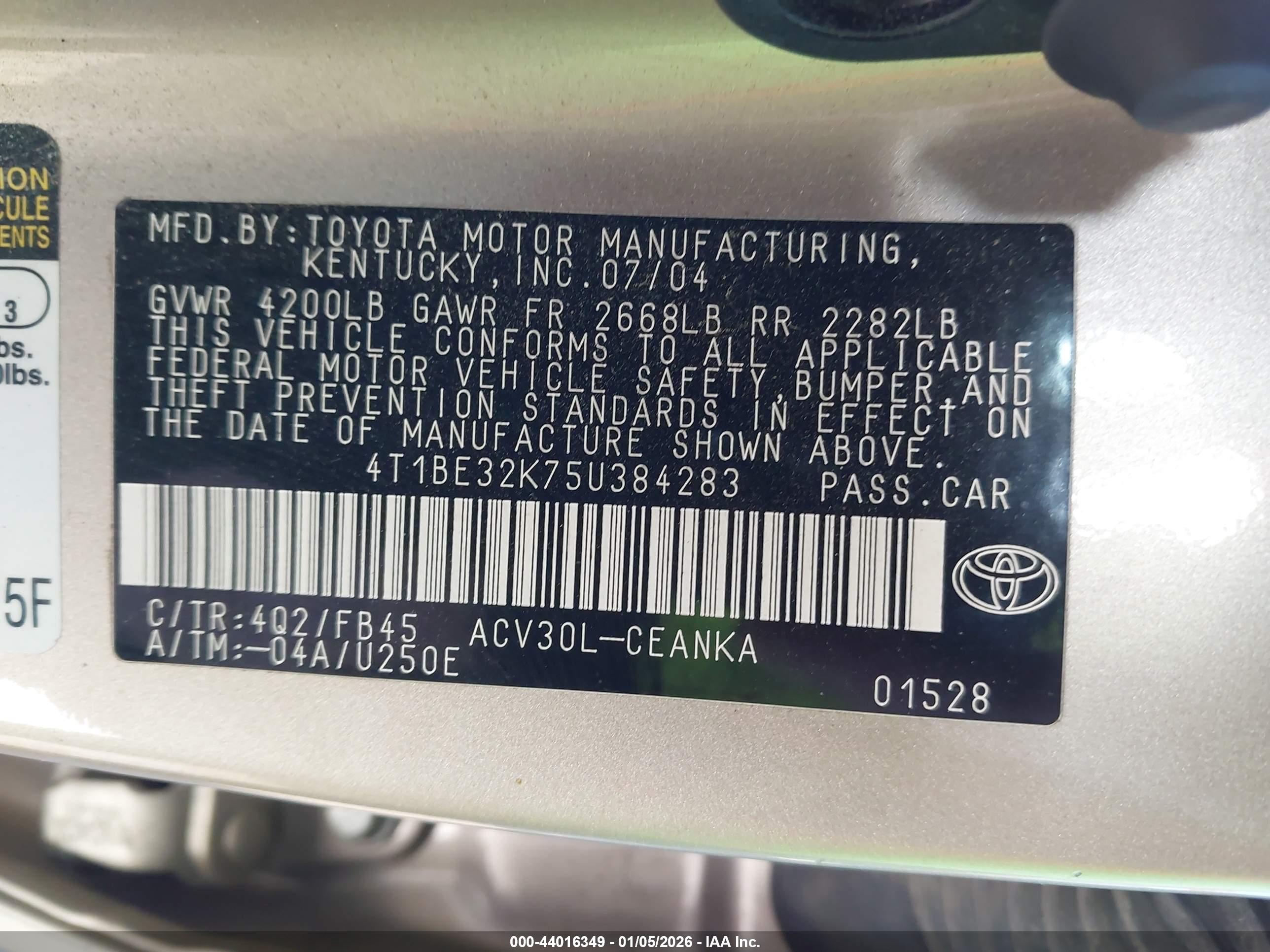 TOYOTA CAMRY image 9