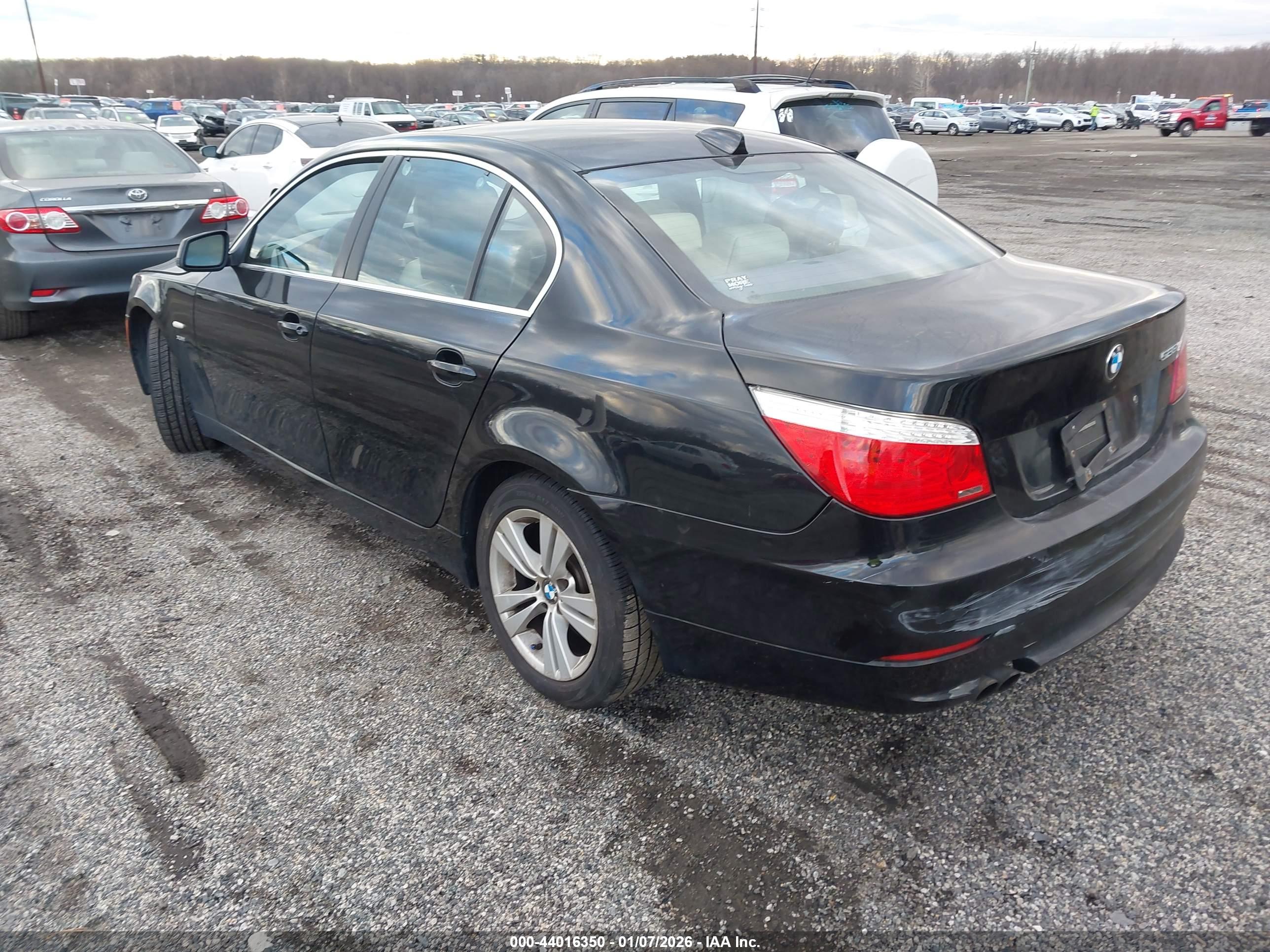 BMW 528I image 3