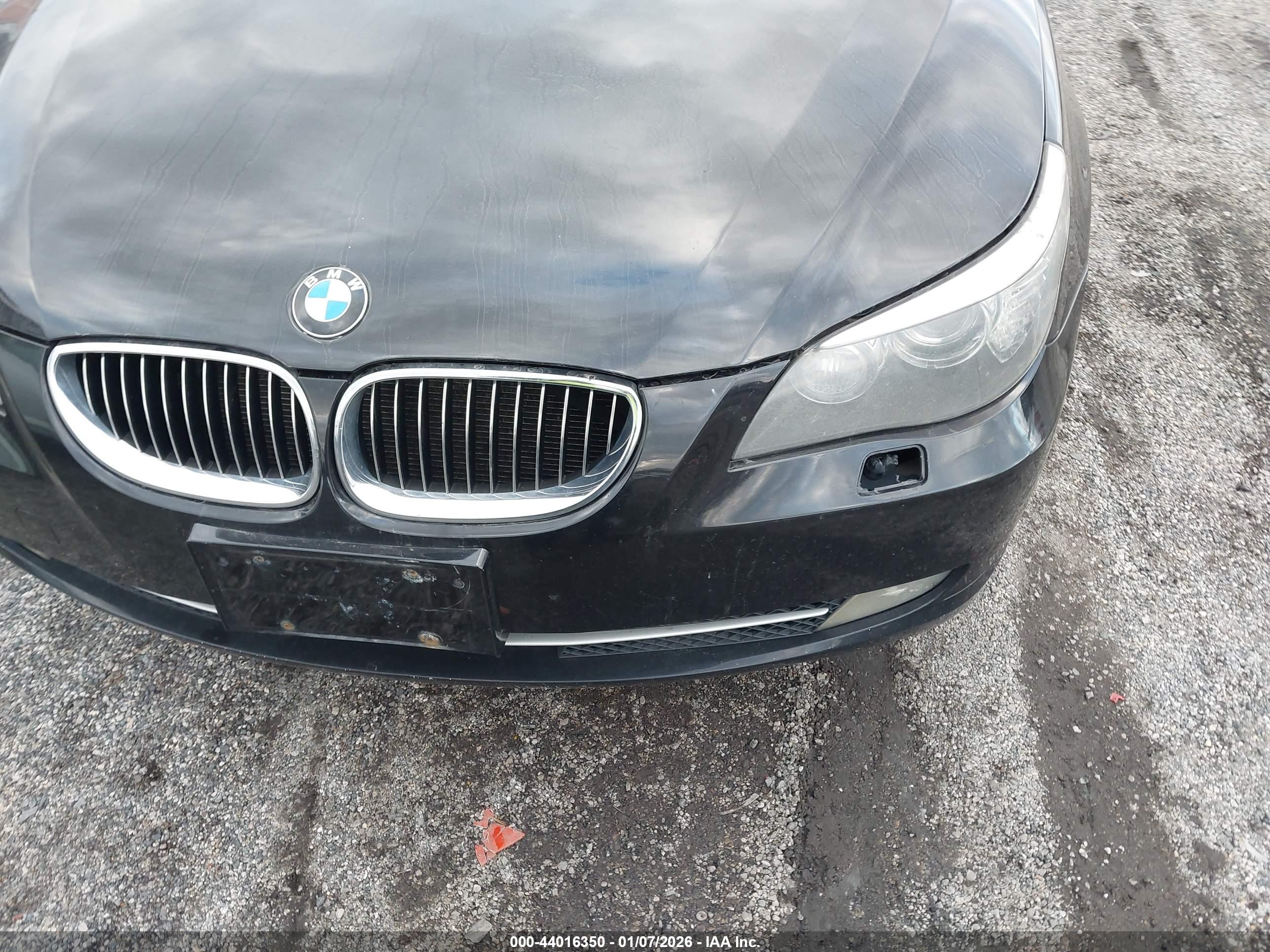 BMW 528I image 6