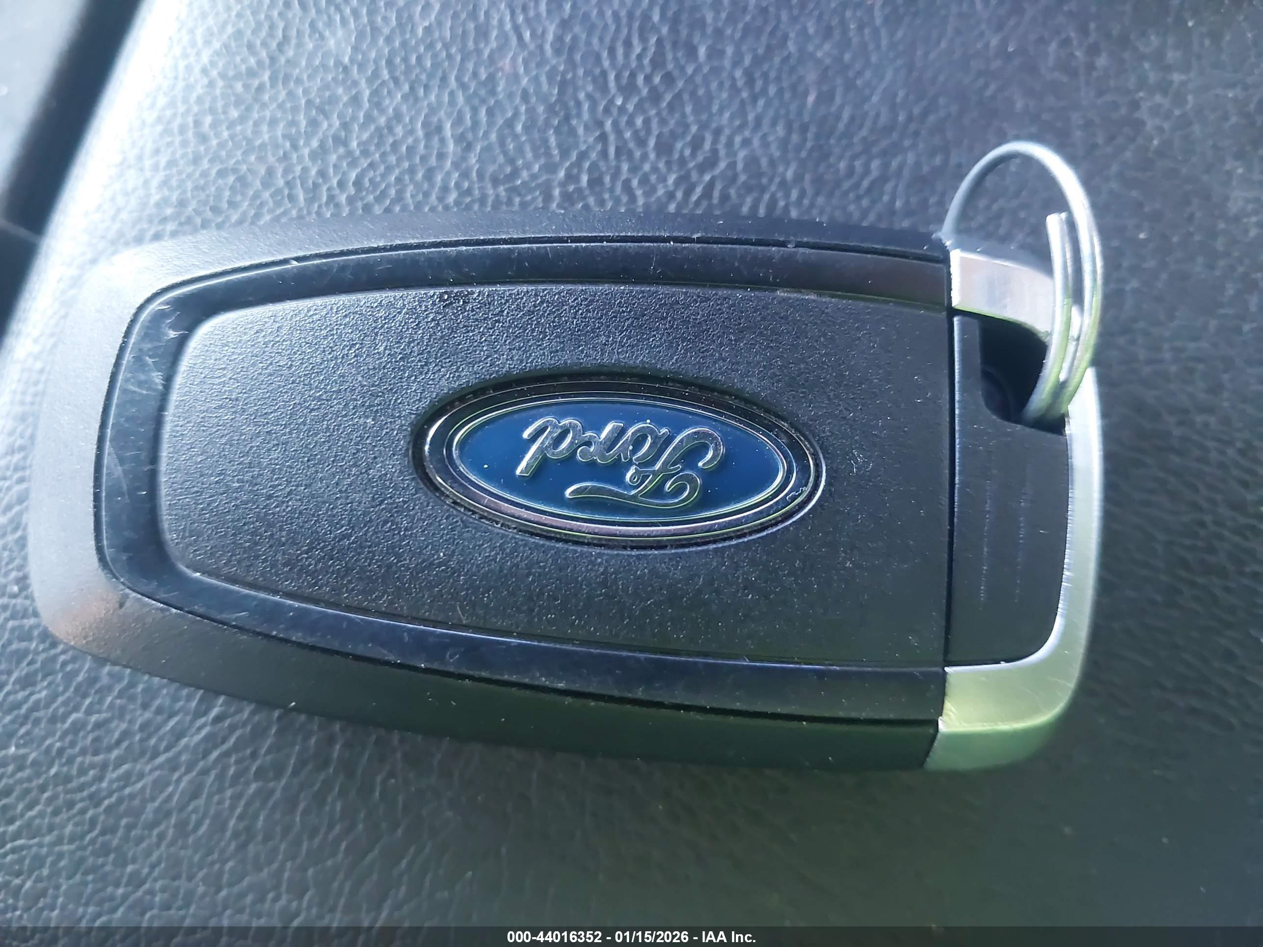 FORD EXPLORER image 11