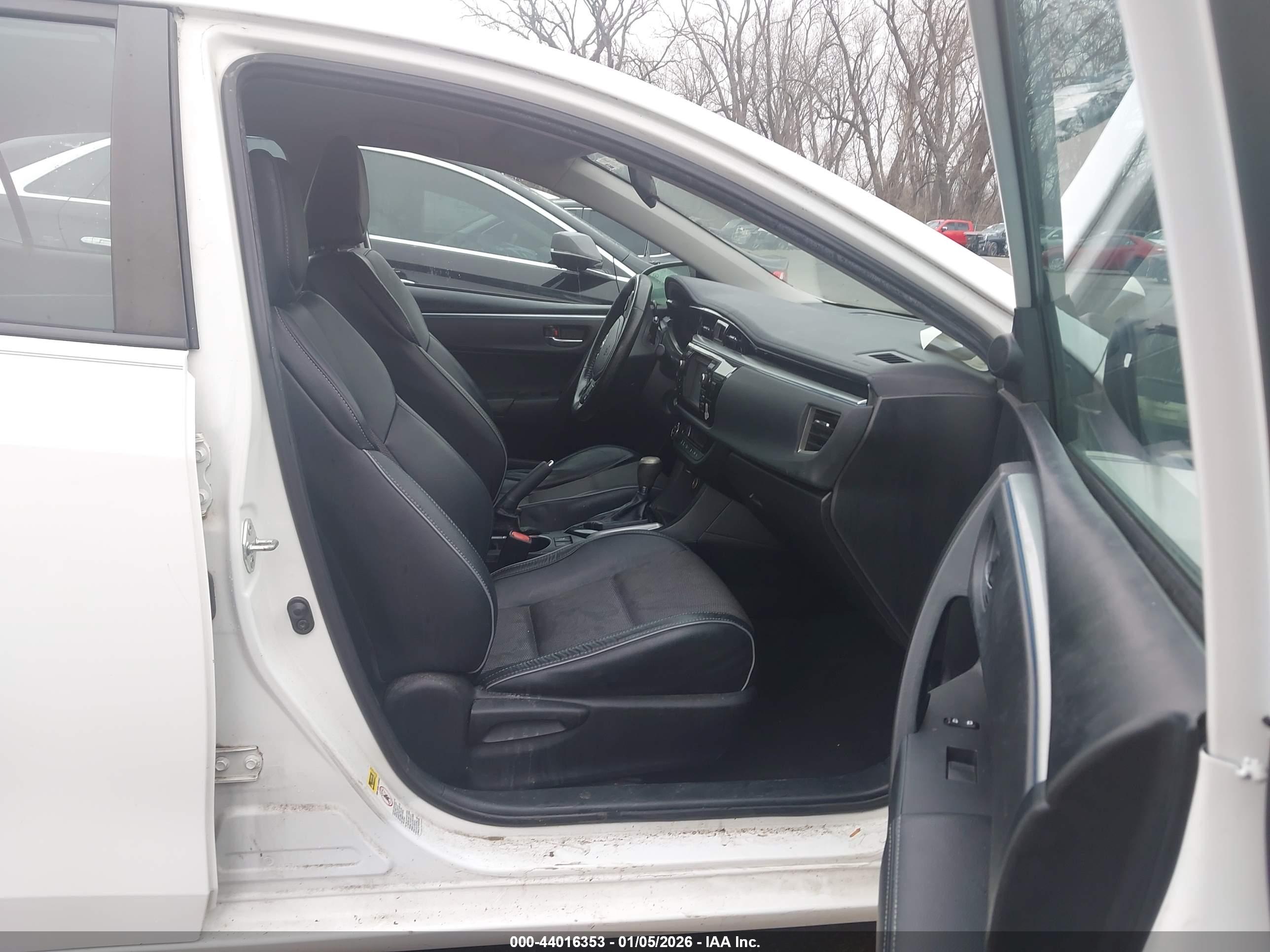 TOYOTA COROLLA image 5