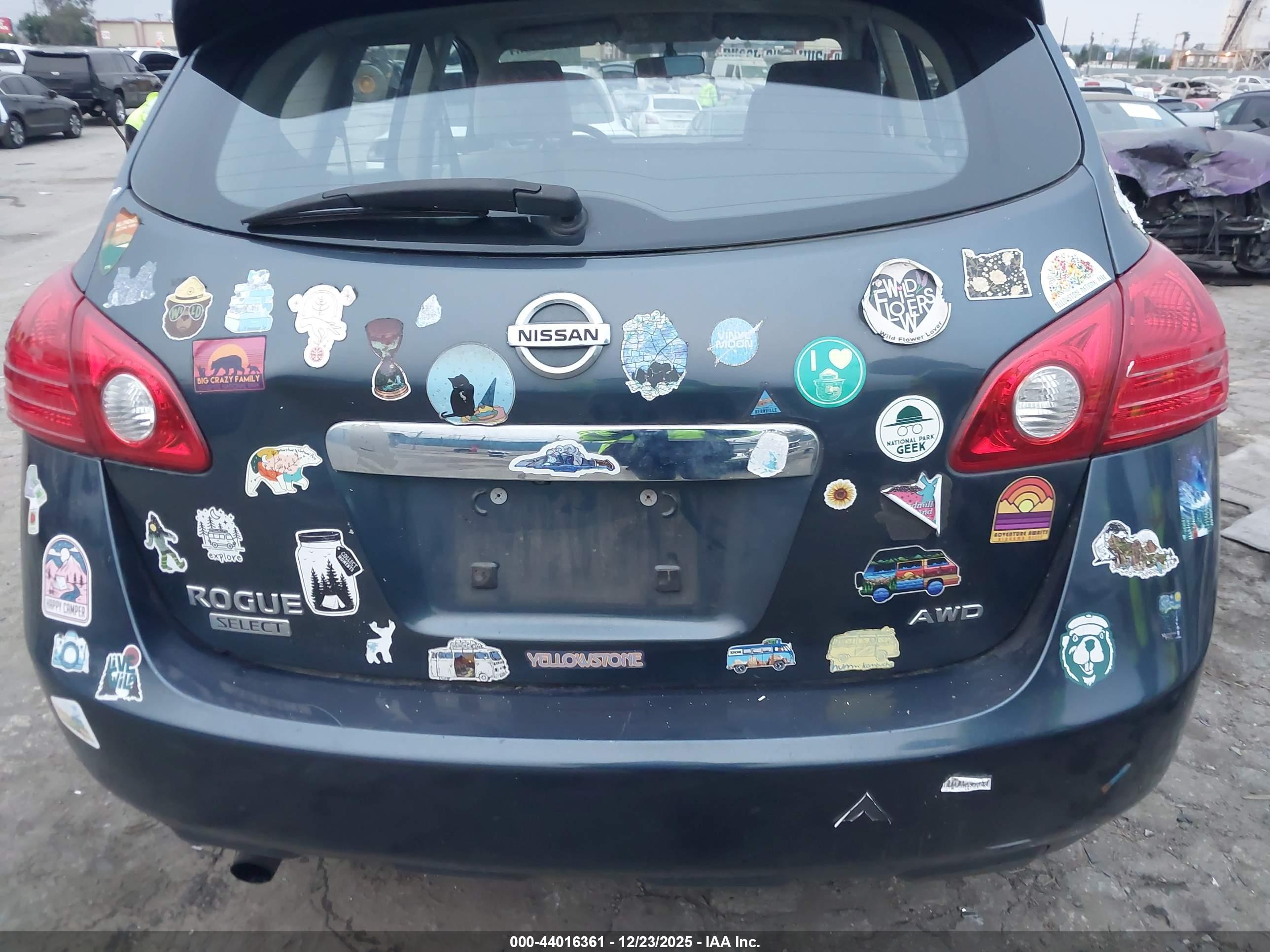 NISSAN ROGUE image 6