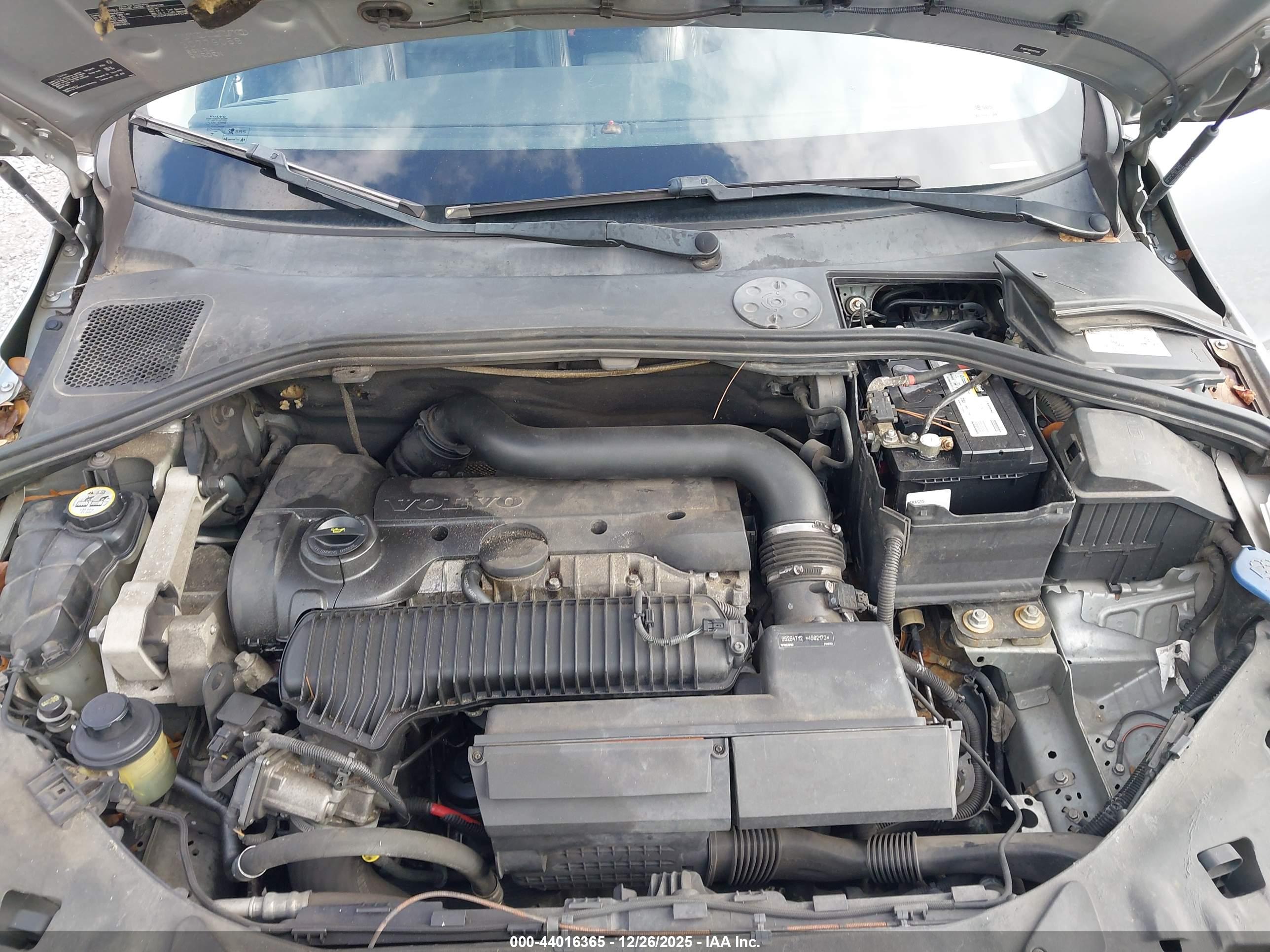 VOLVO S60 image 10