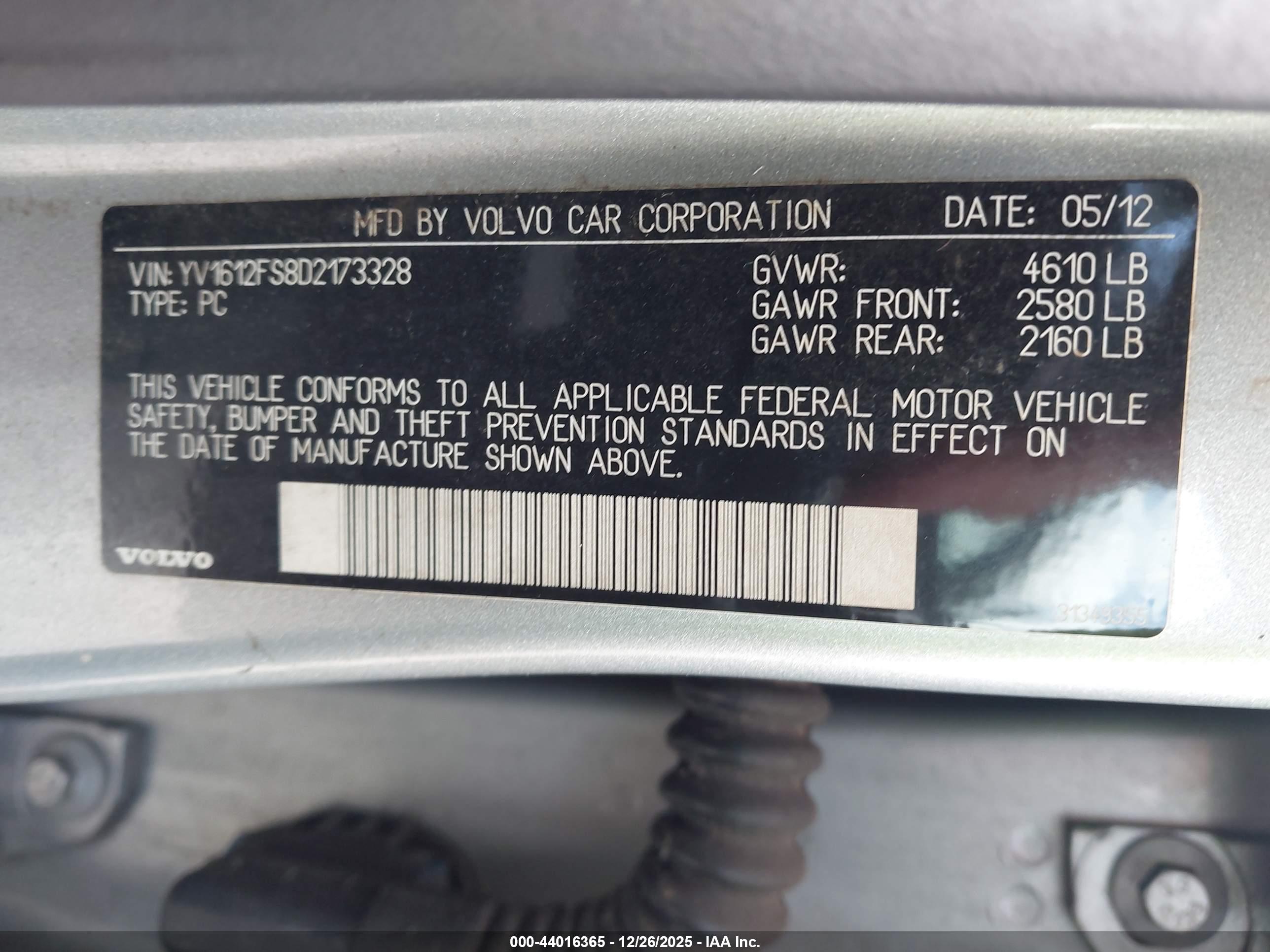 VOLVO S60 image 9