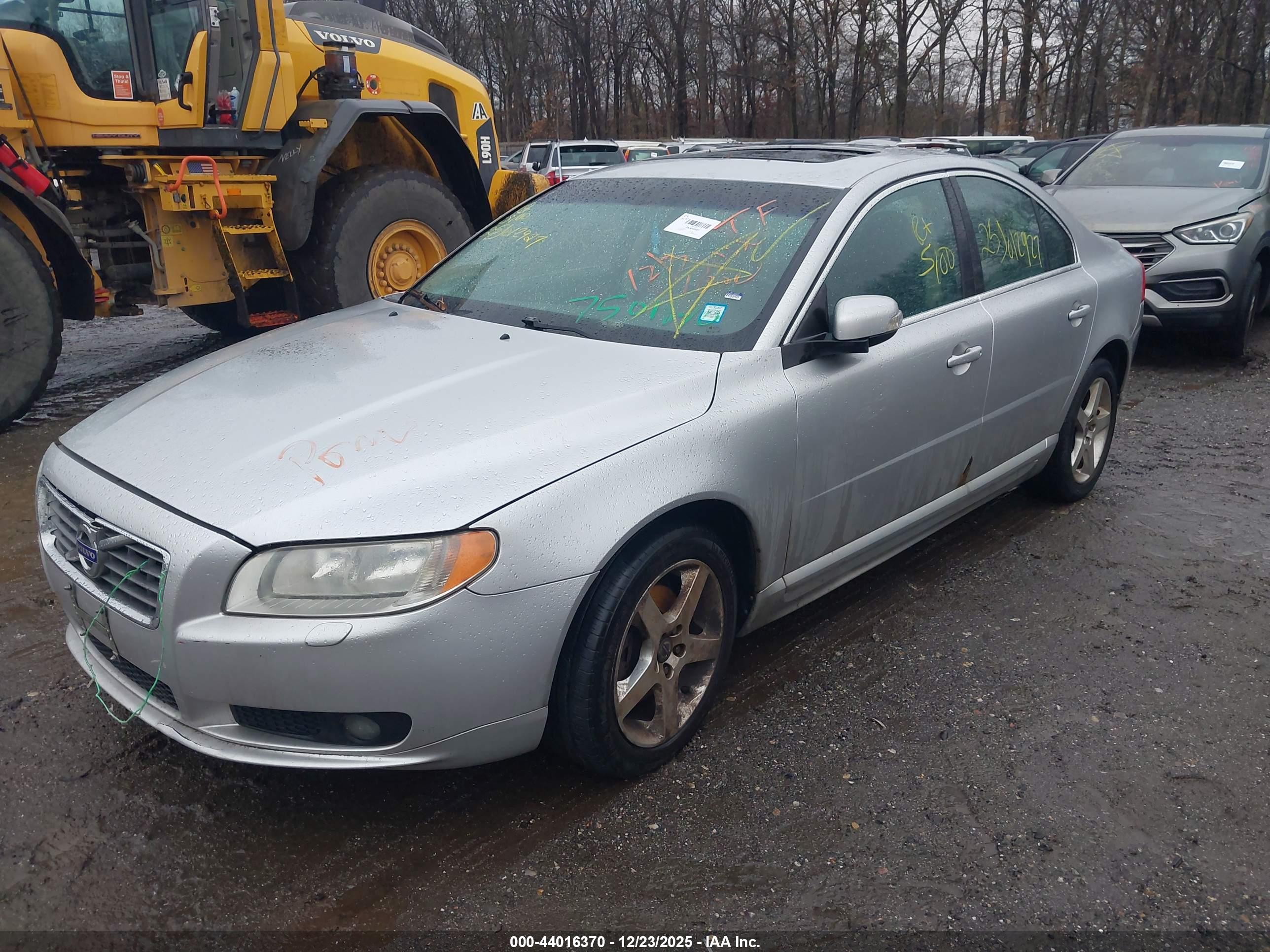 VOLVO S80 image 2