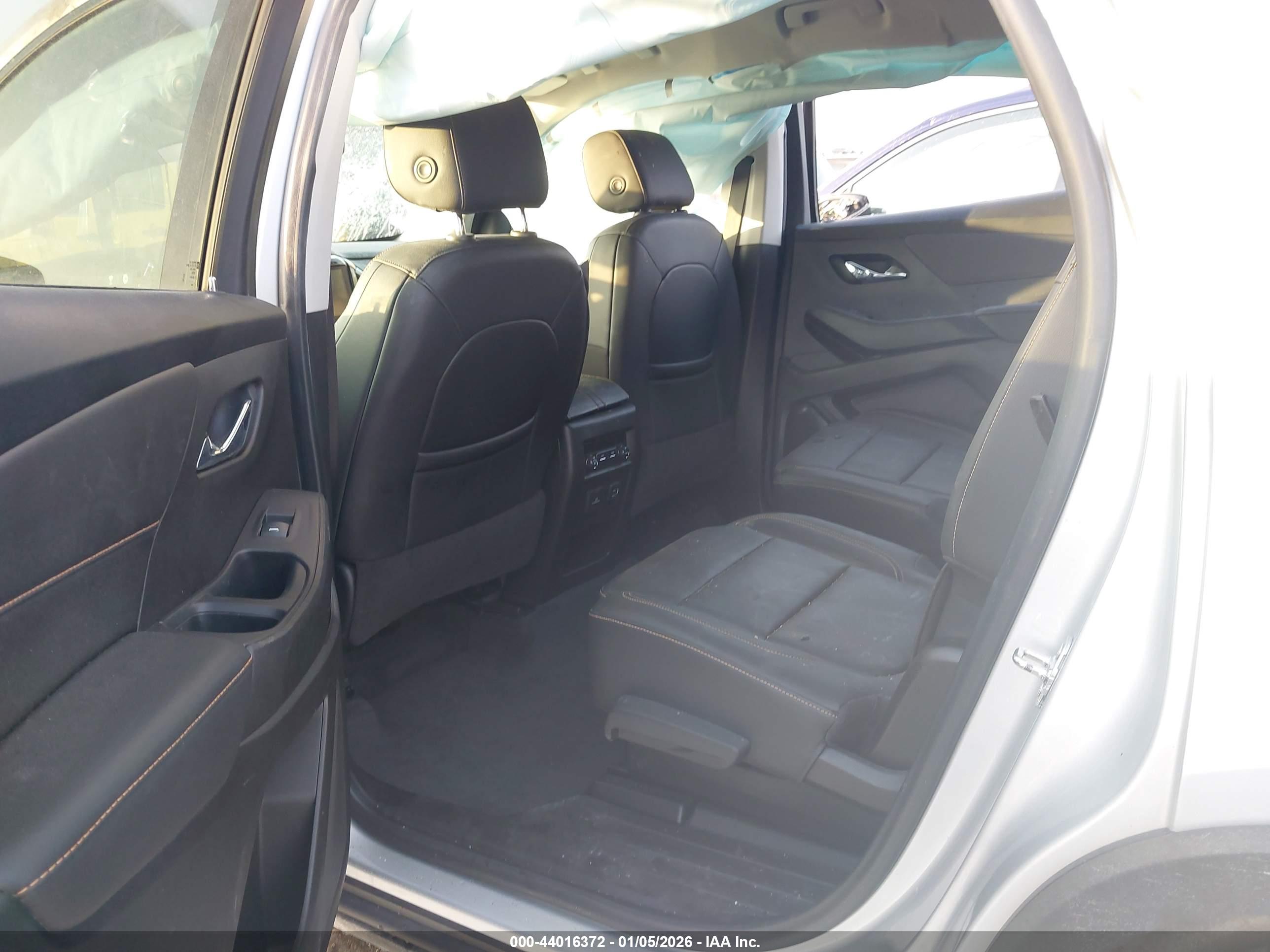 CHEVROLET TRAVERSE image 8