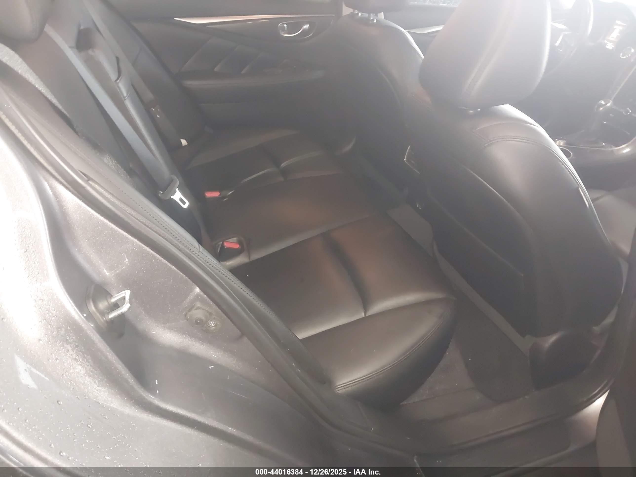 INFINITI Q50 image 8