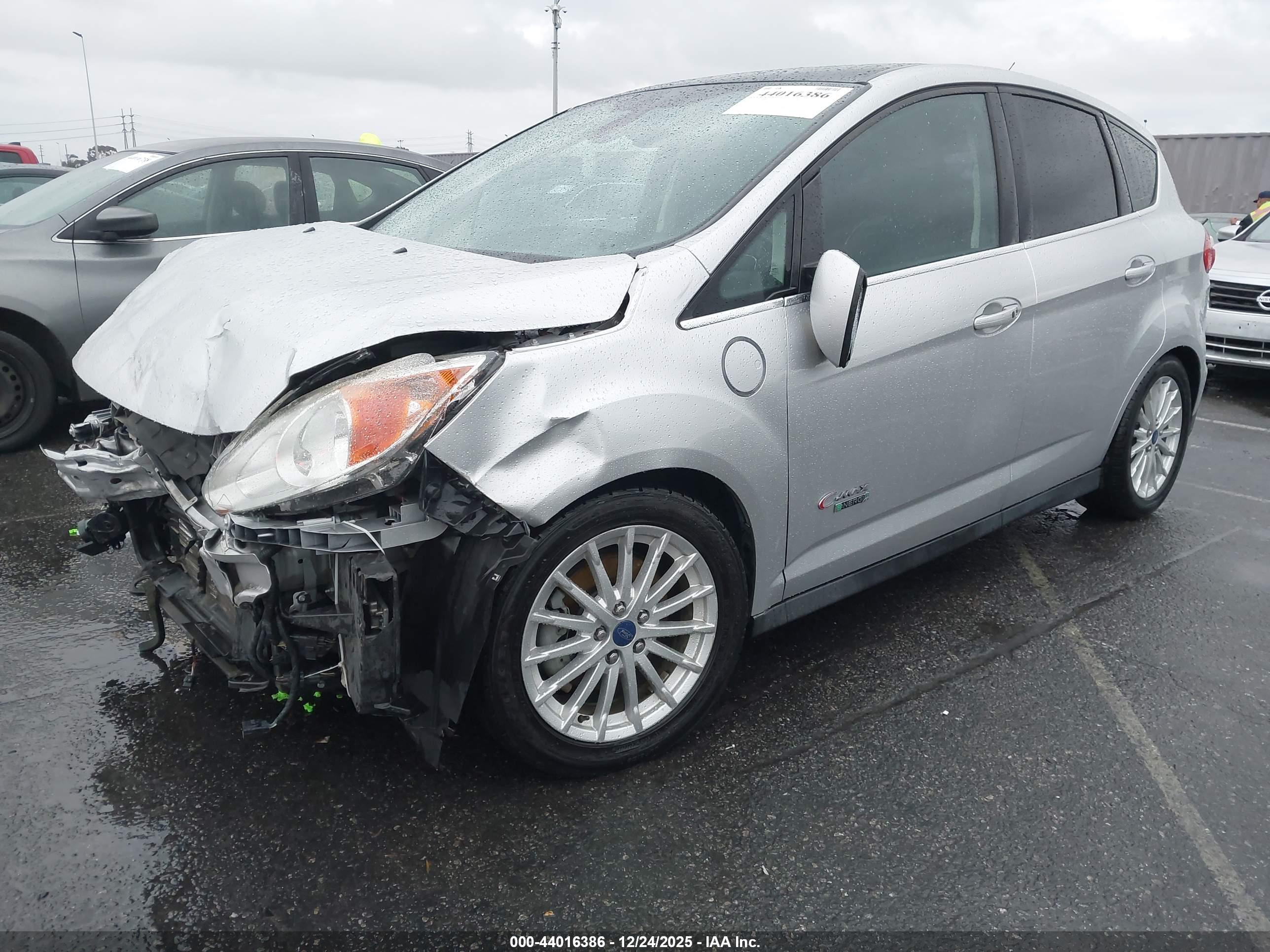 FORD C-MAX image 2