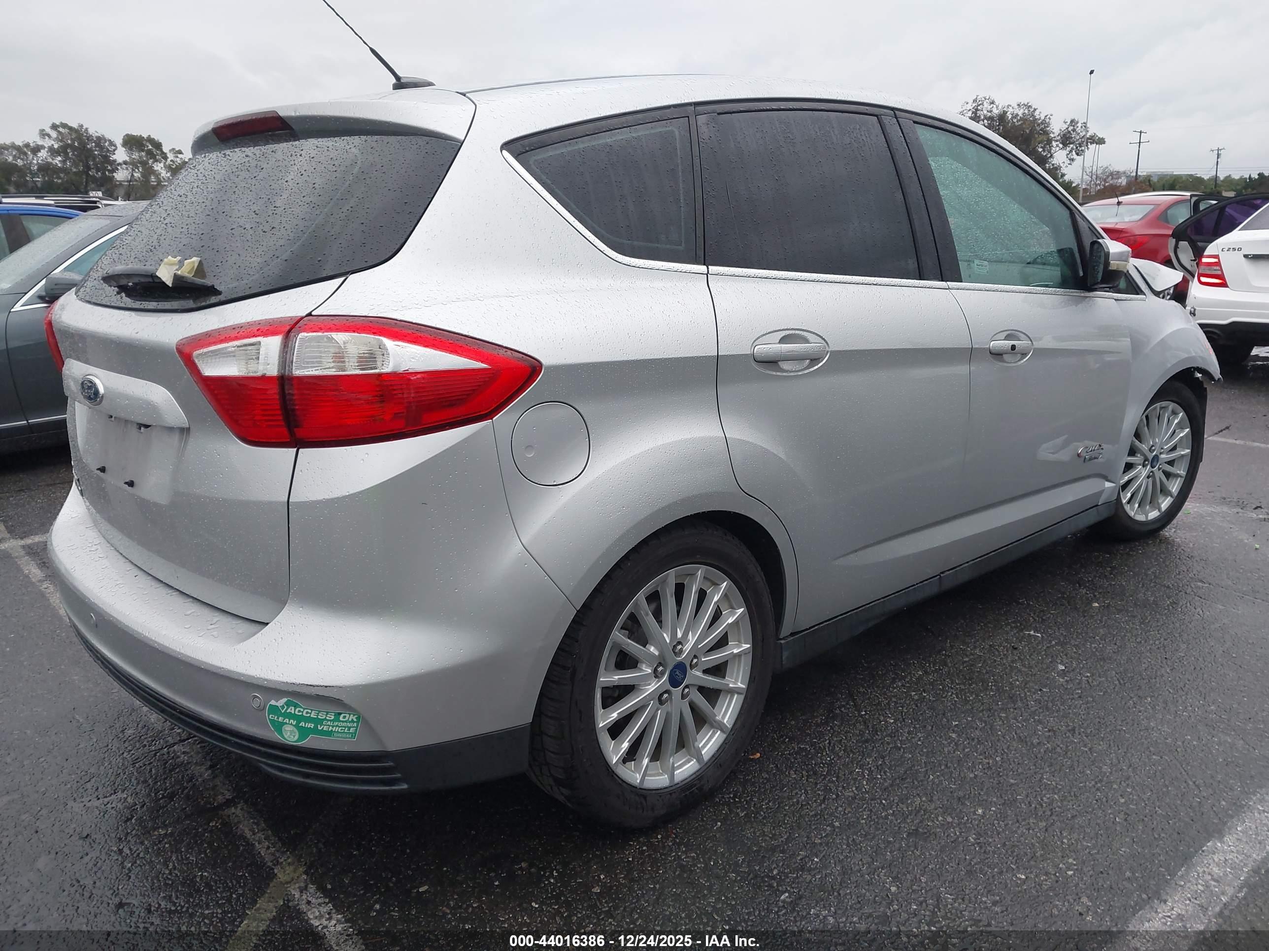 FORD C-MAX image 4
