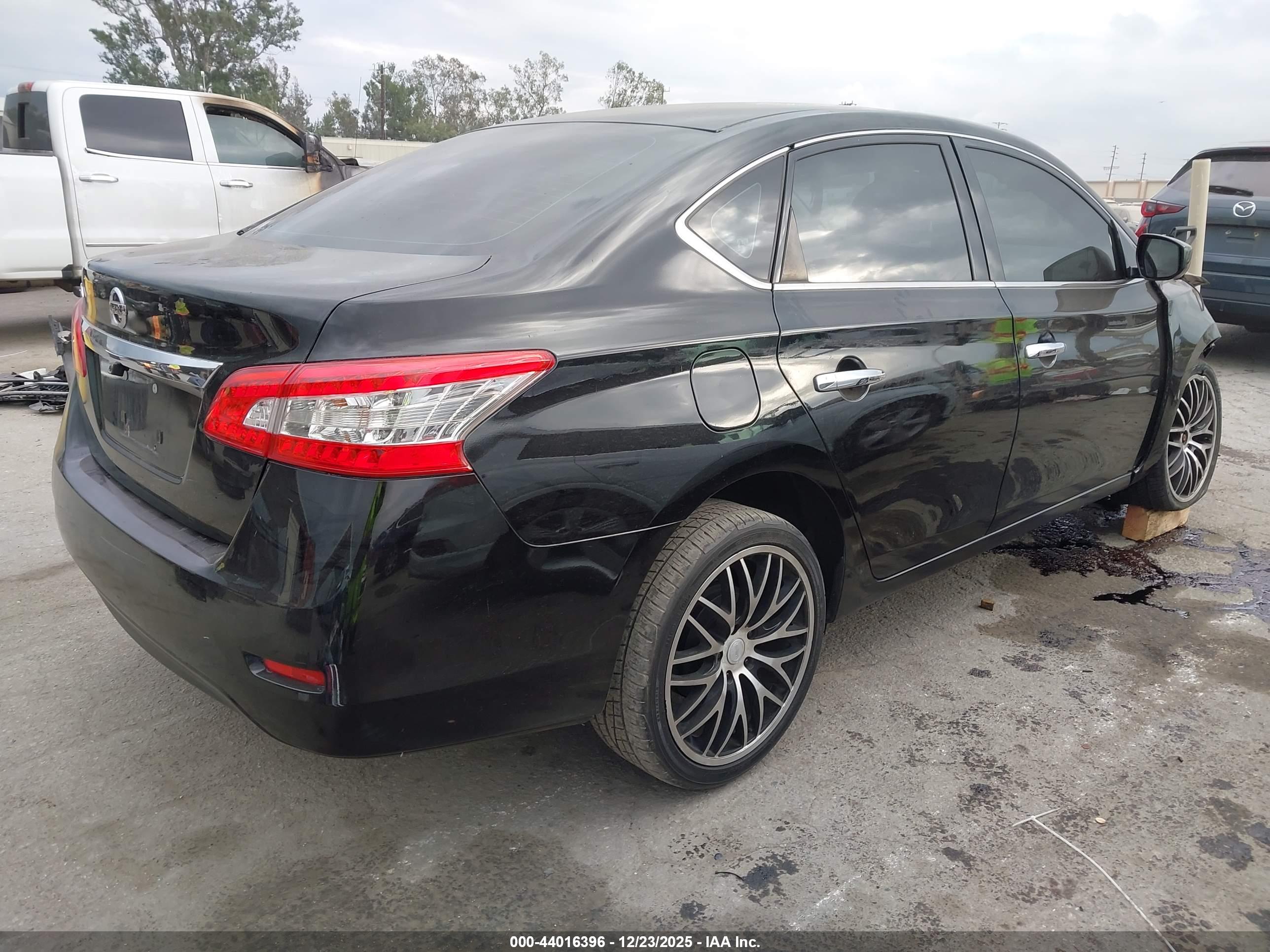 NISSAN SENTRA image 4