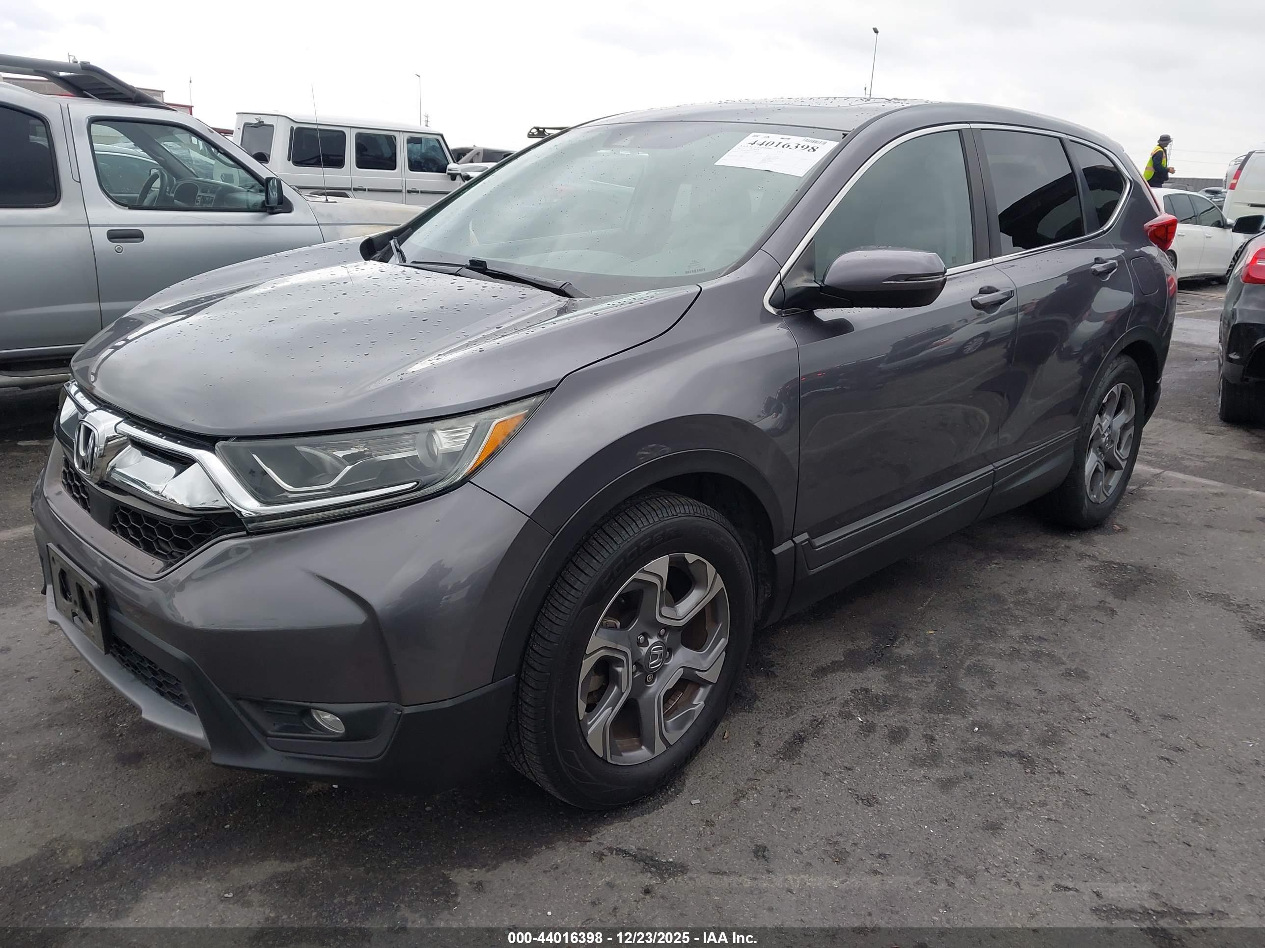 HONDA CR-V image 2