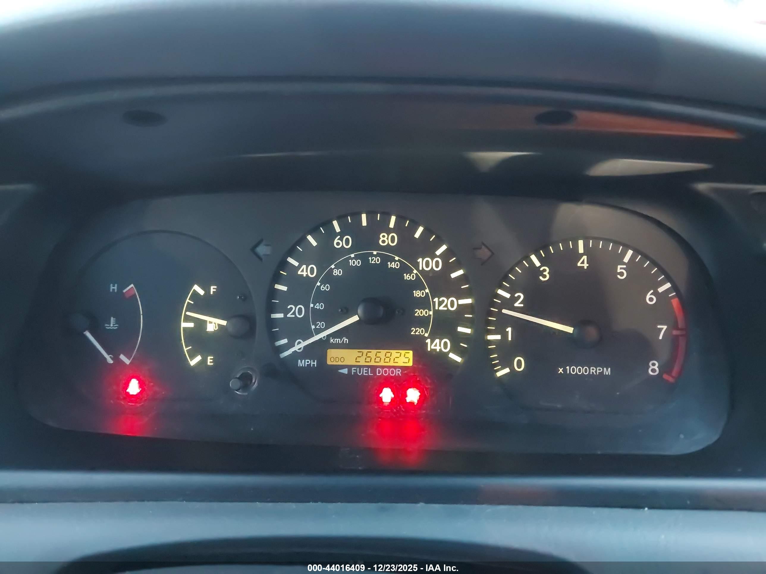 TOYOTA CAMRY image 7