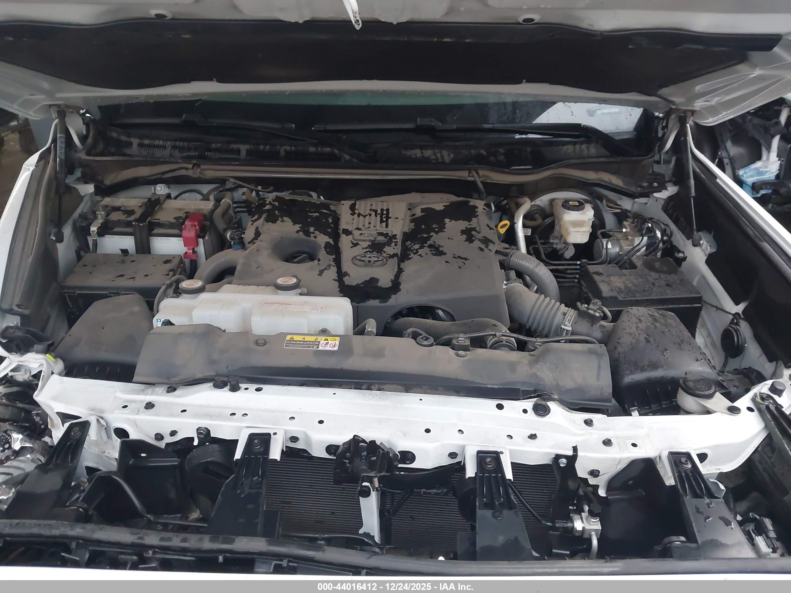 TOYOTA TUNDRA image 10