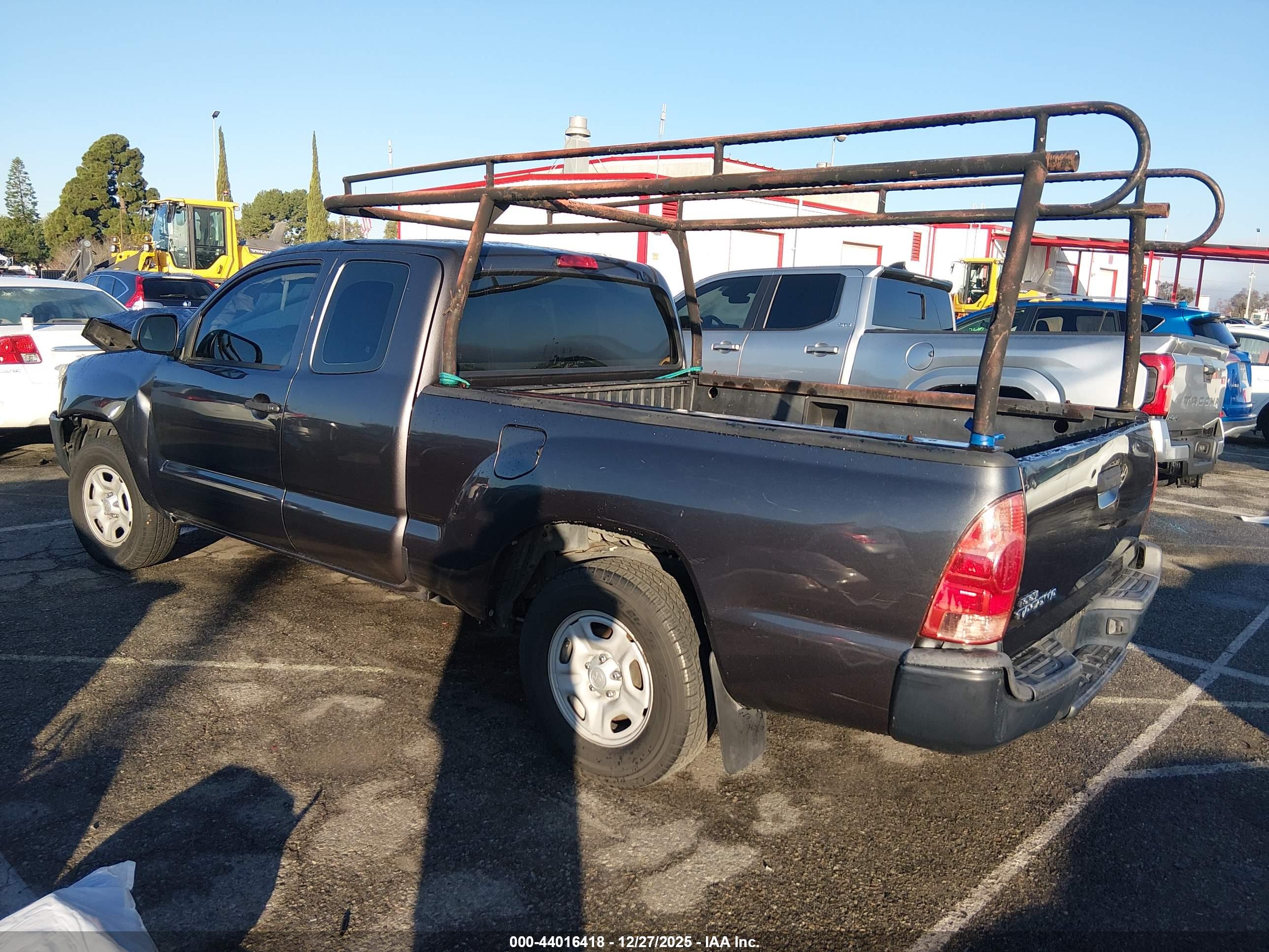 TOYOTA TACOMA image 3