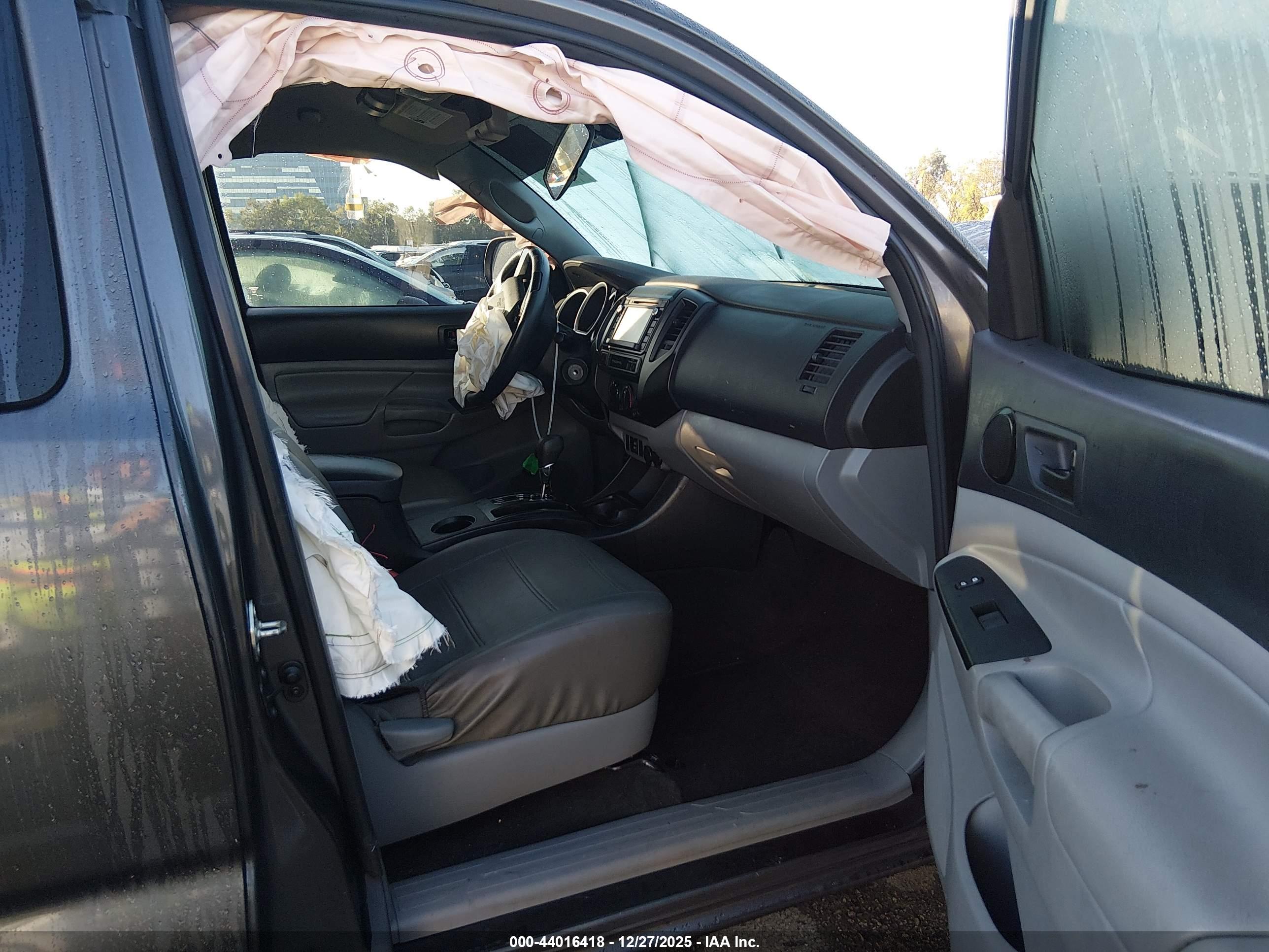 TOYOTA TACOMA image 5