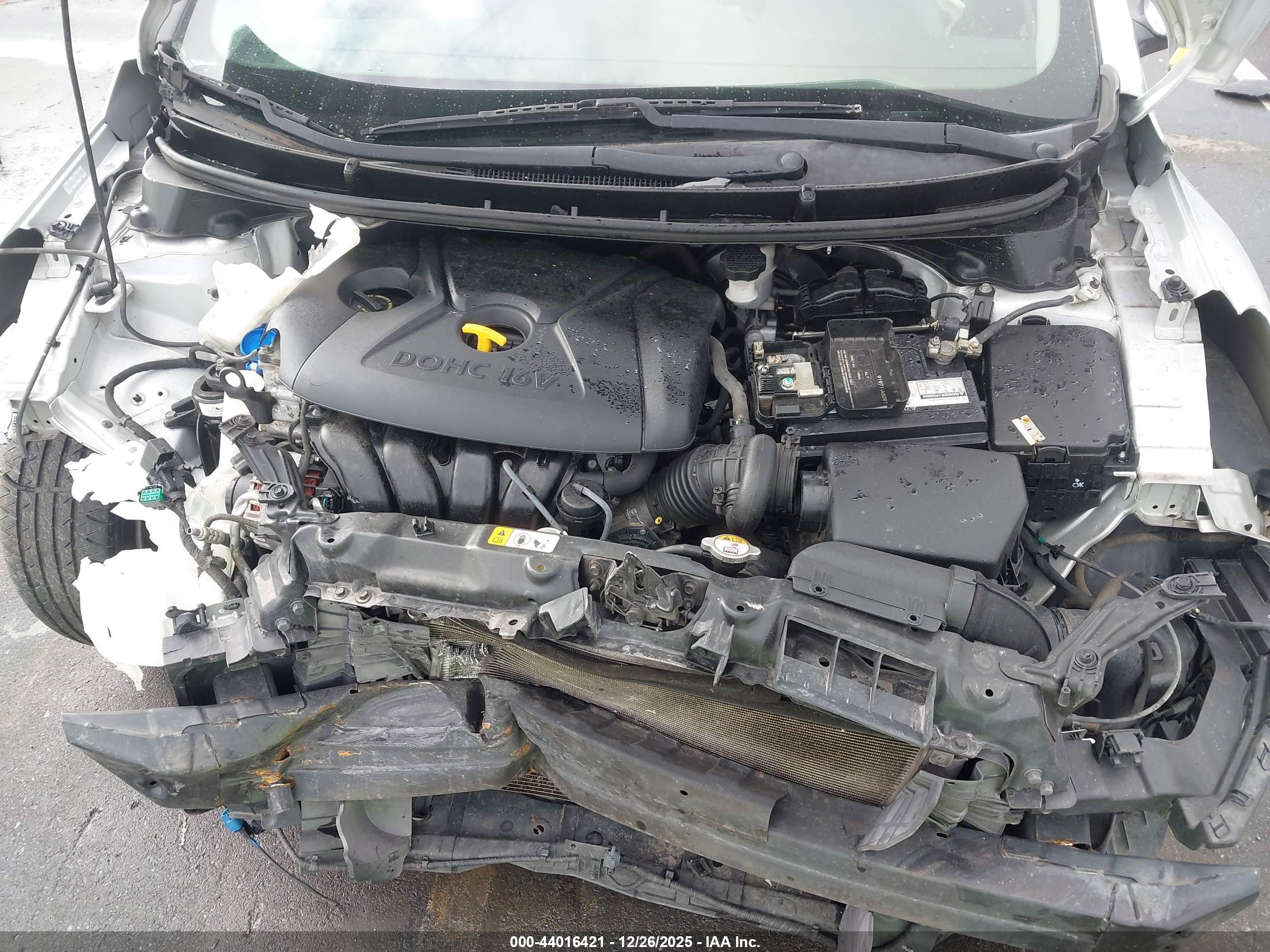 HYUNDAI ELANTRA image 10