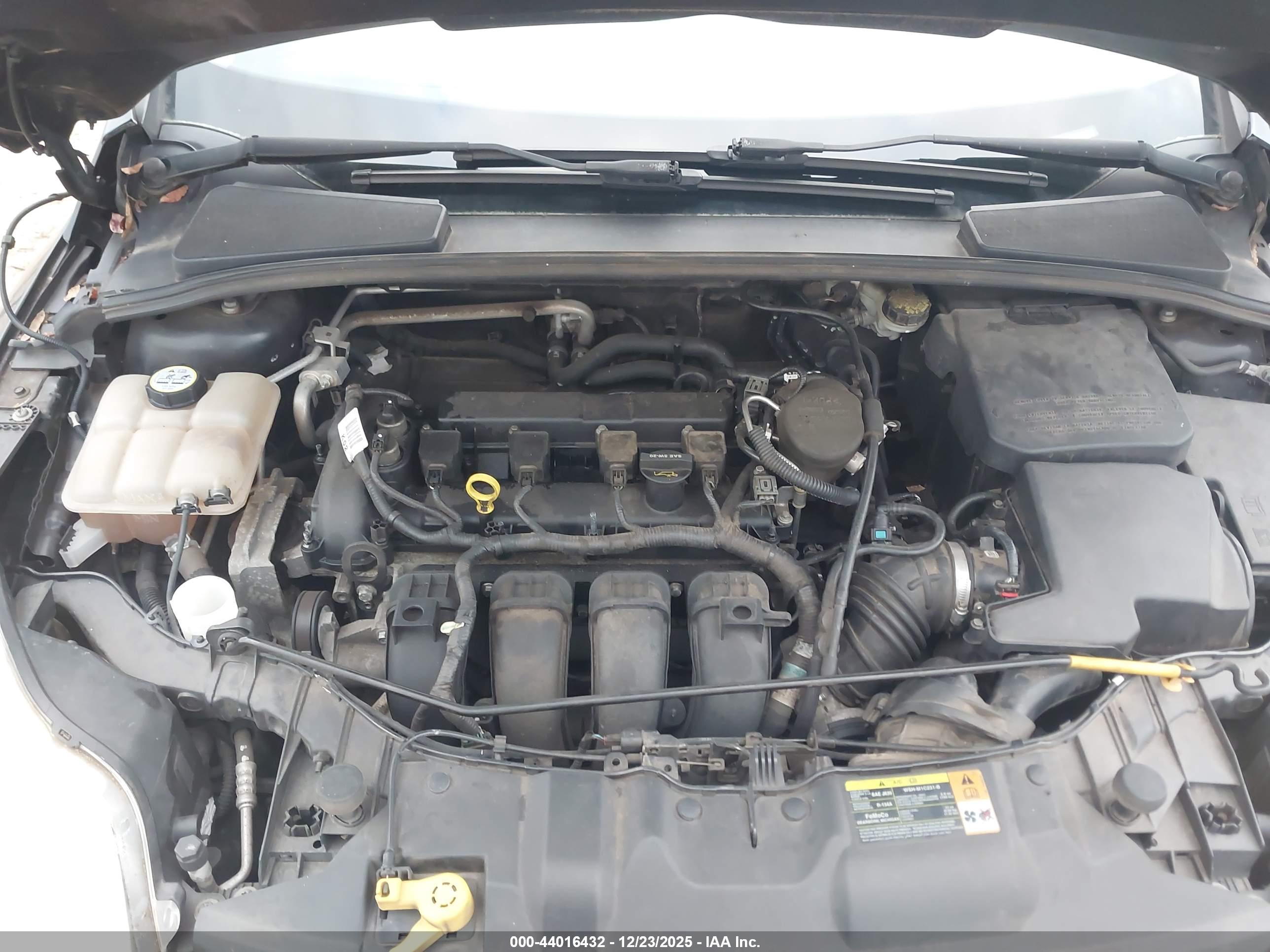 FORD FOCUS image 10