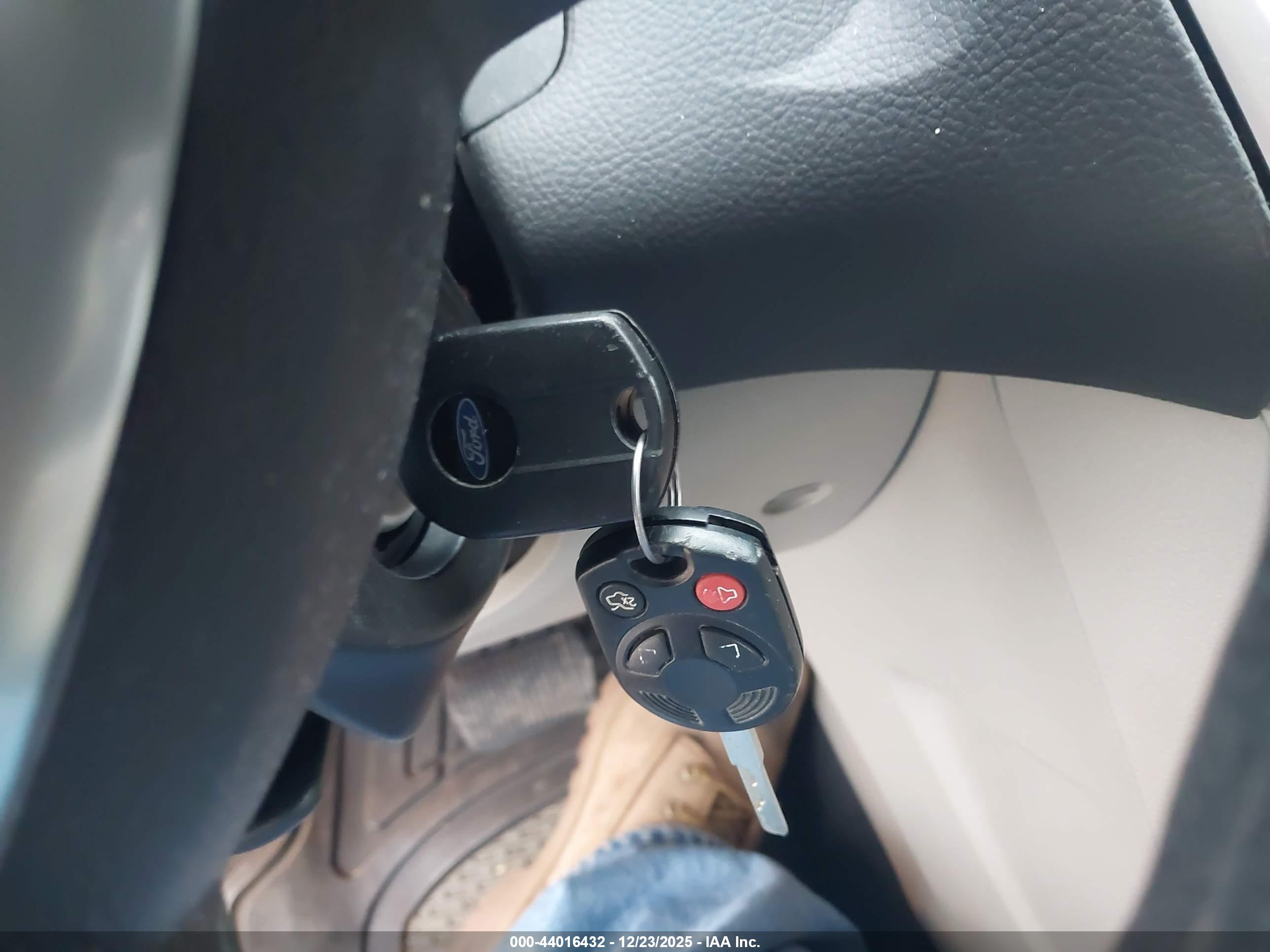 FORD FOCUS image 11