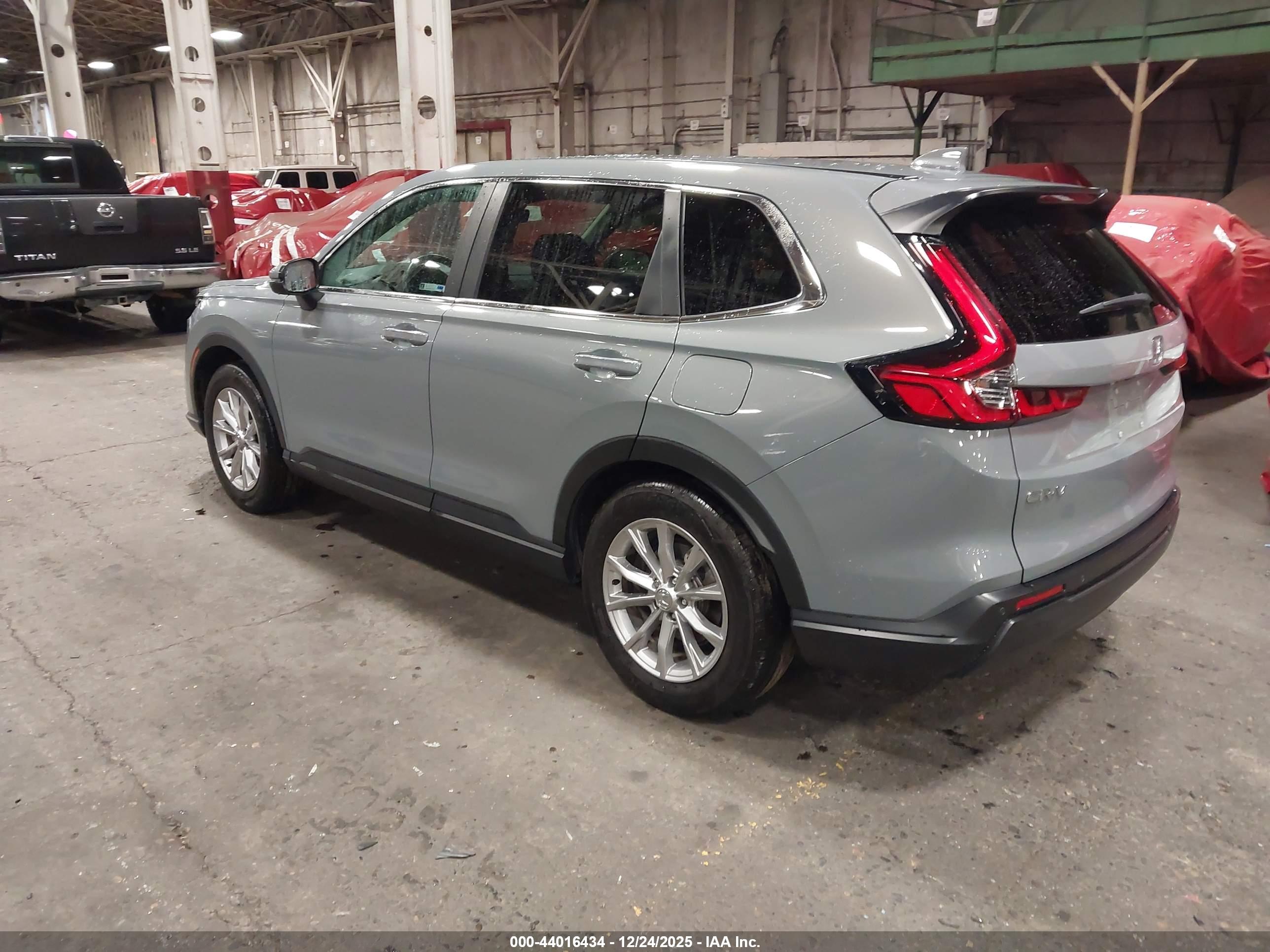 HONDA CR-V image 3