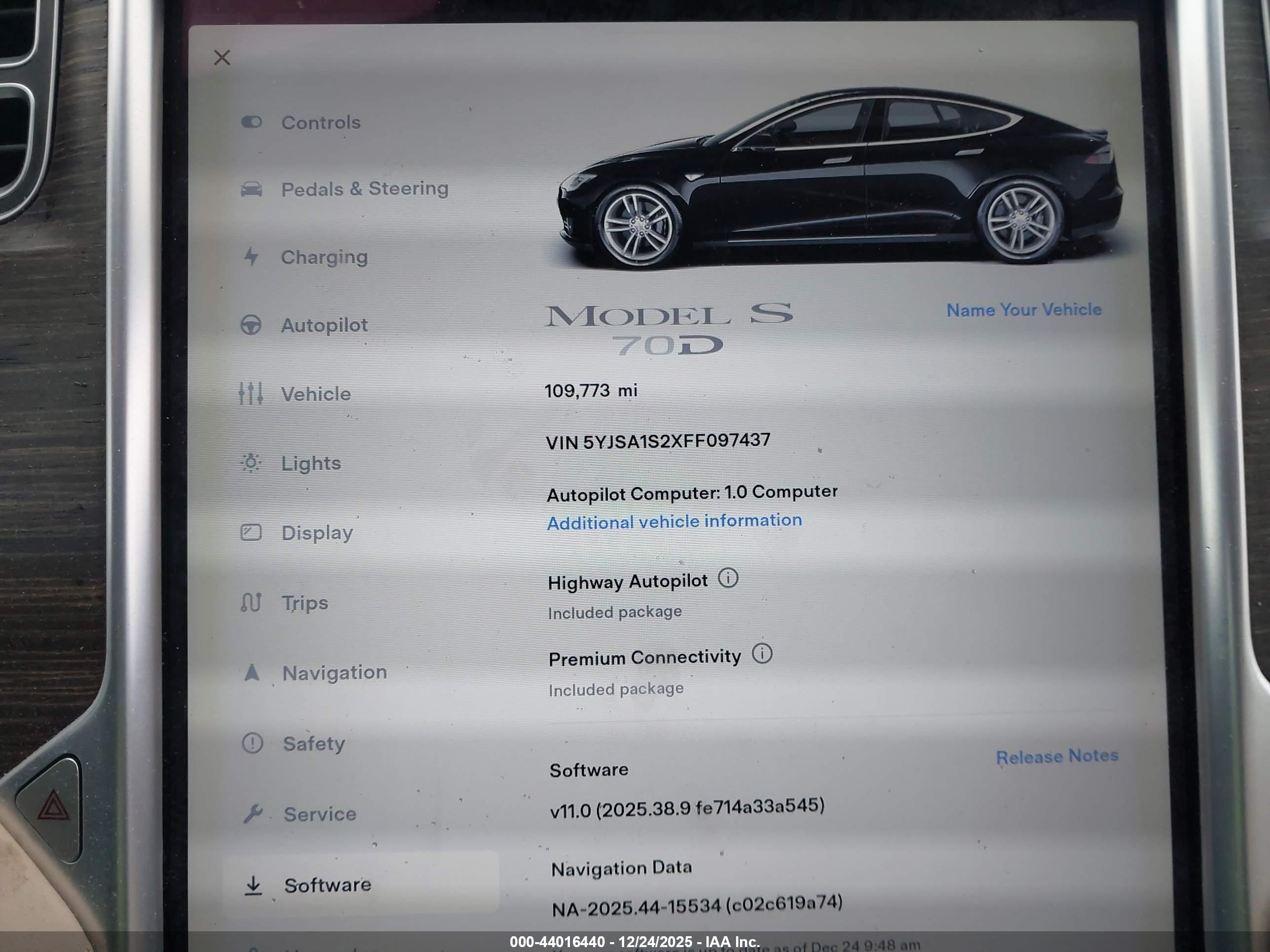 TESLA MODEL image 7