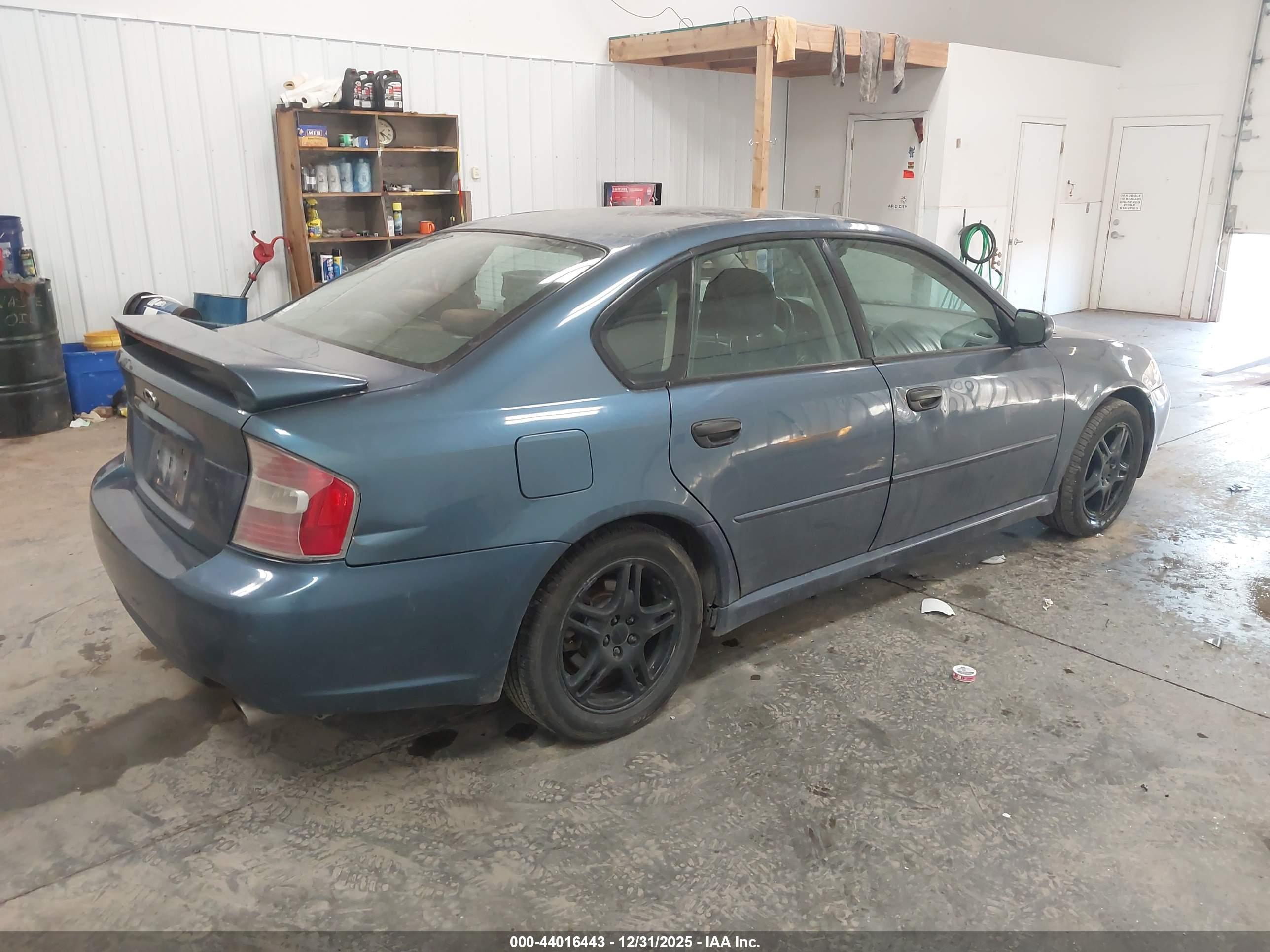 SUBARU LEGACY image 4