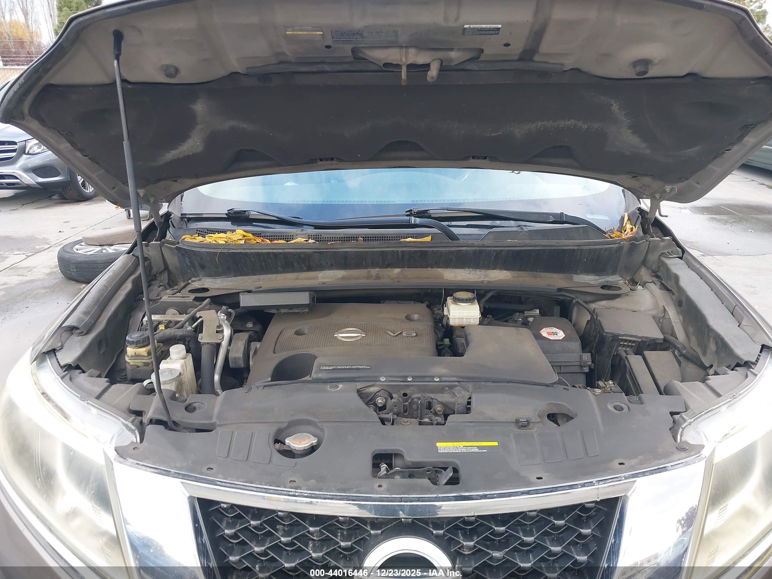 NISSAN PATHFINDER image 10