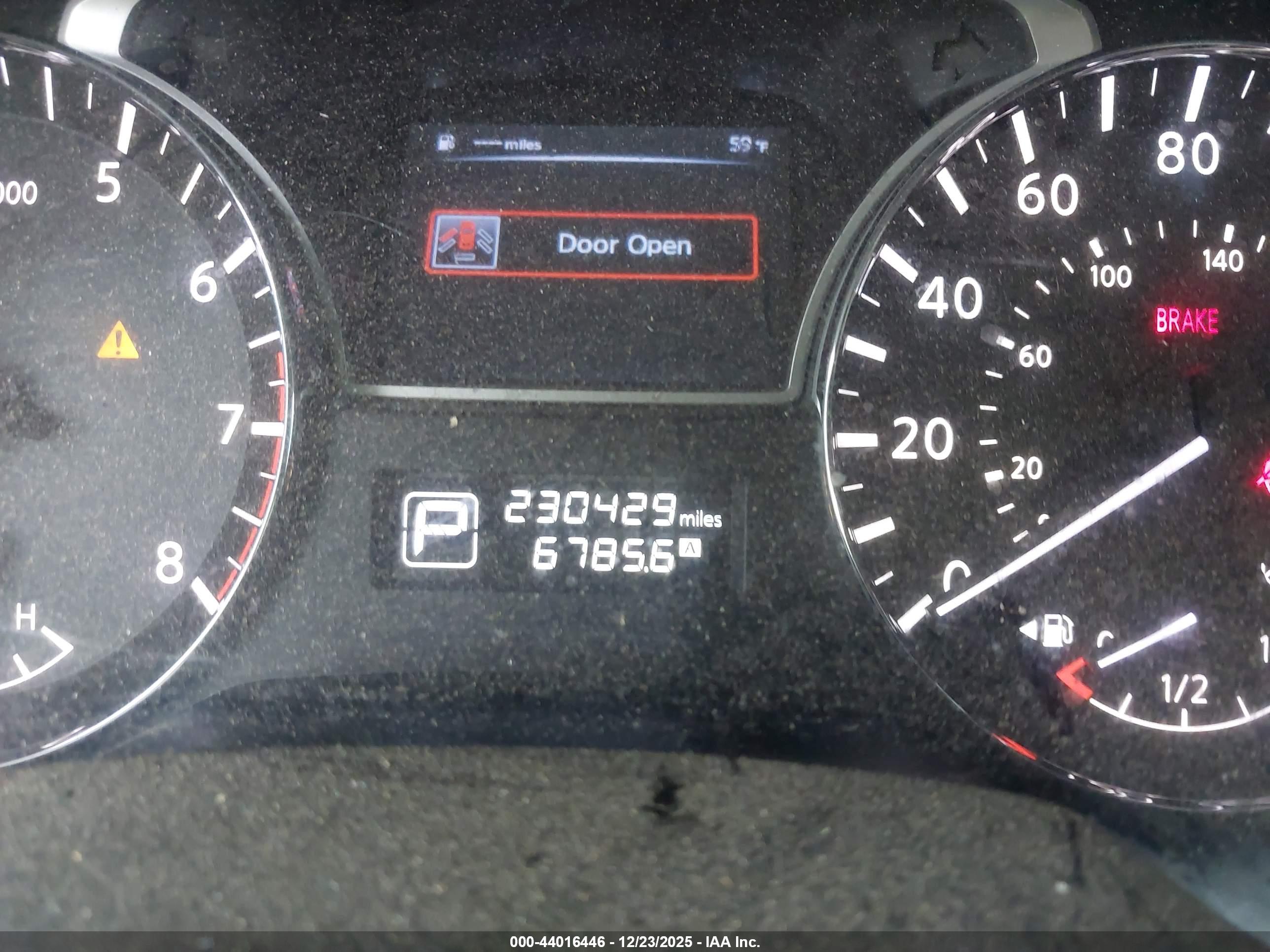 NISSAN PATHFINDER image 7