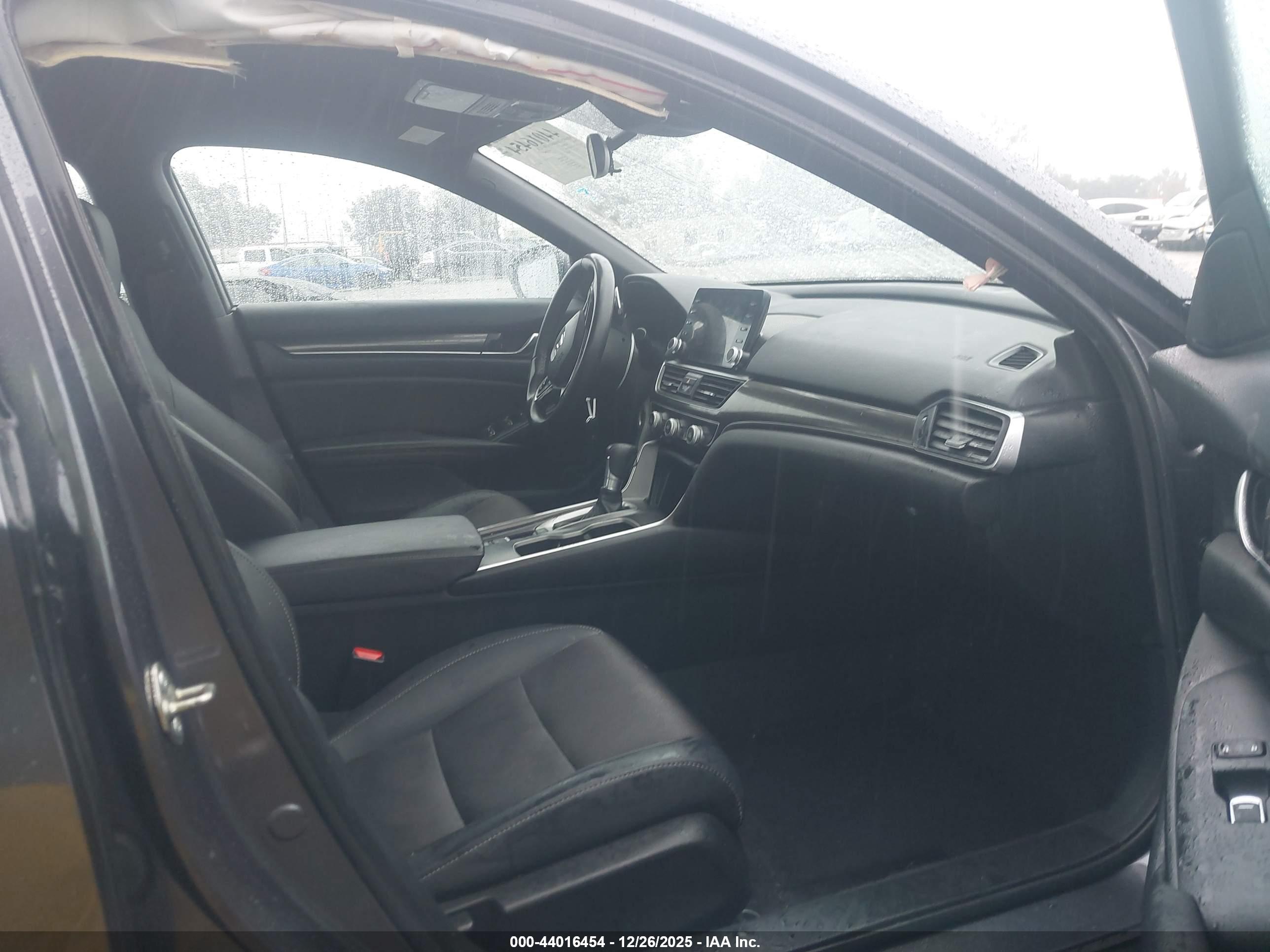 HONDA ACCORD image 5